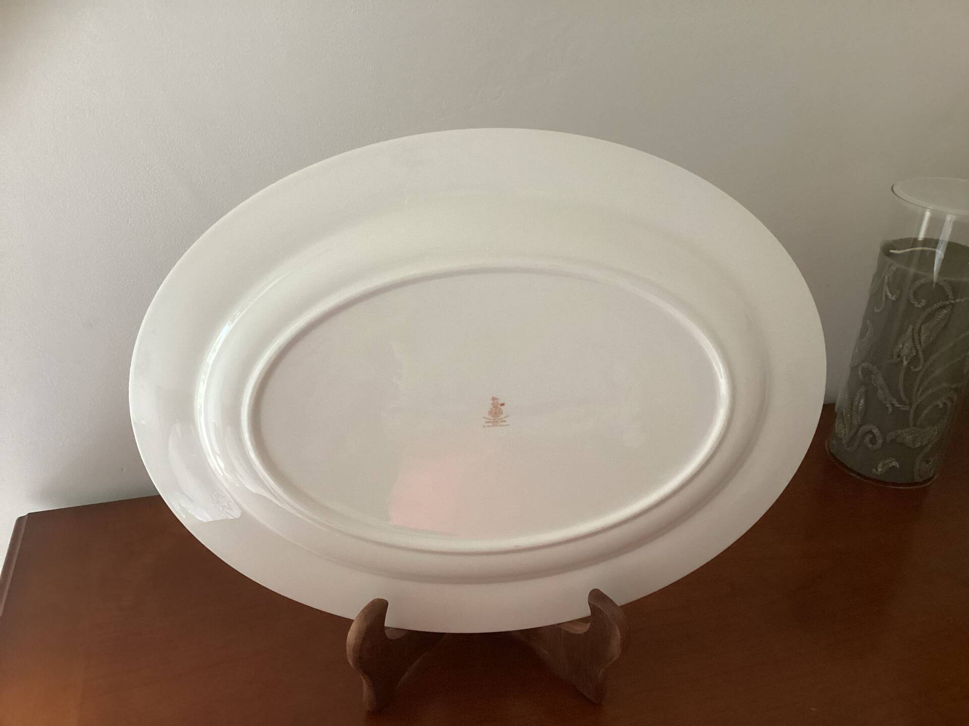 Oval plate Royal Doulton - vintage