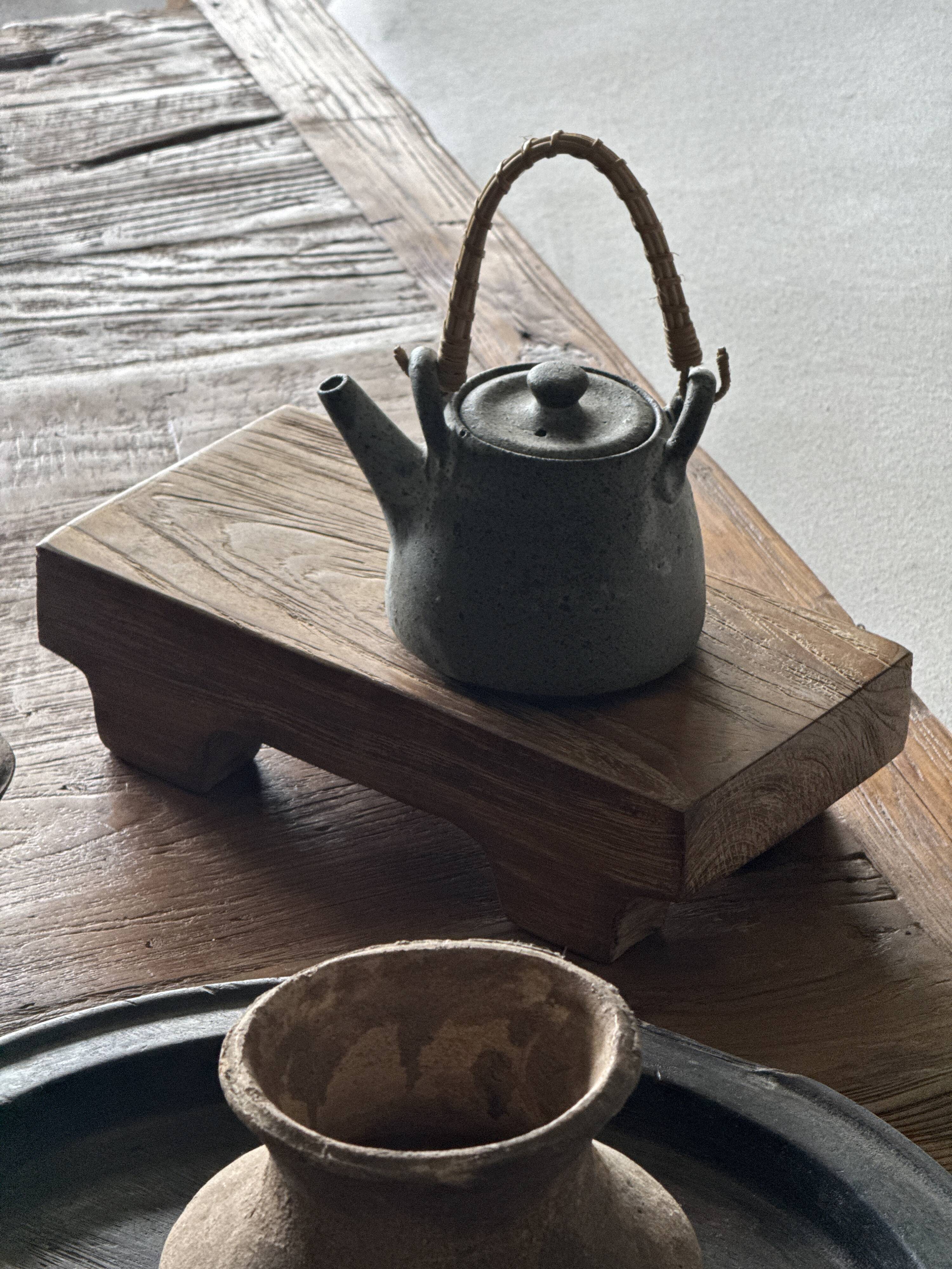 Small stool, accent stool in solid blond teak wabi-sabi L30 W8.5 H6.