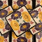 Dish and 12 dessert plates Gien, Benodet model, 1950