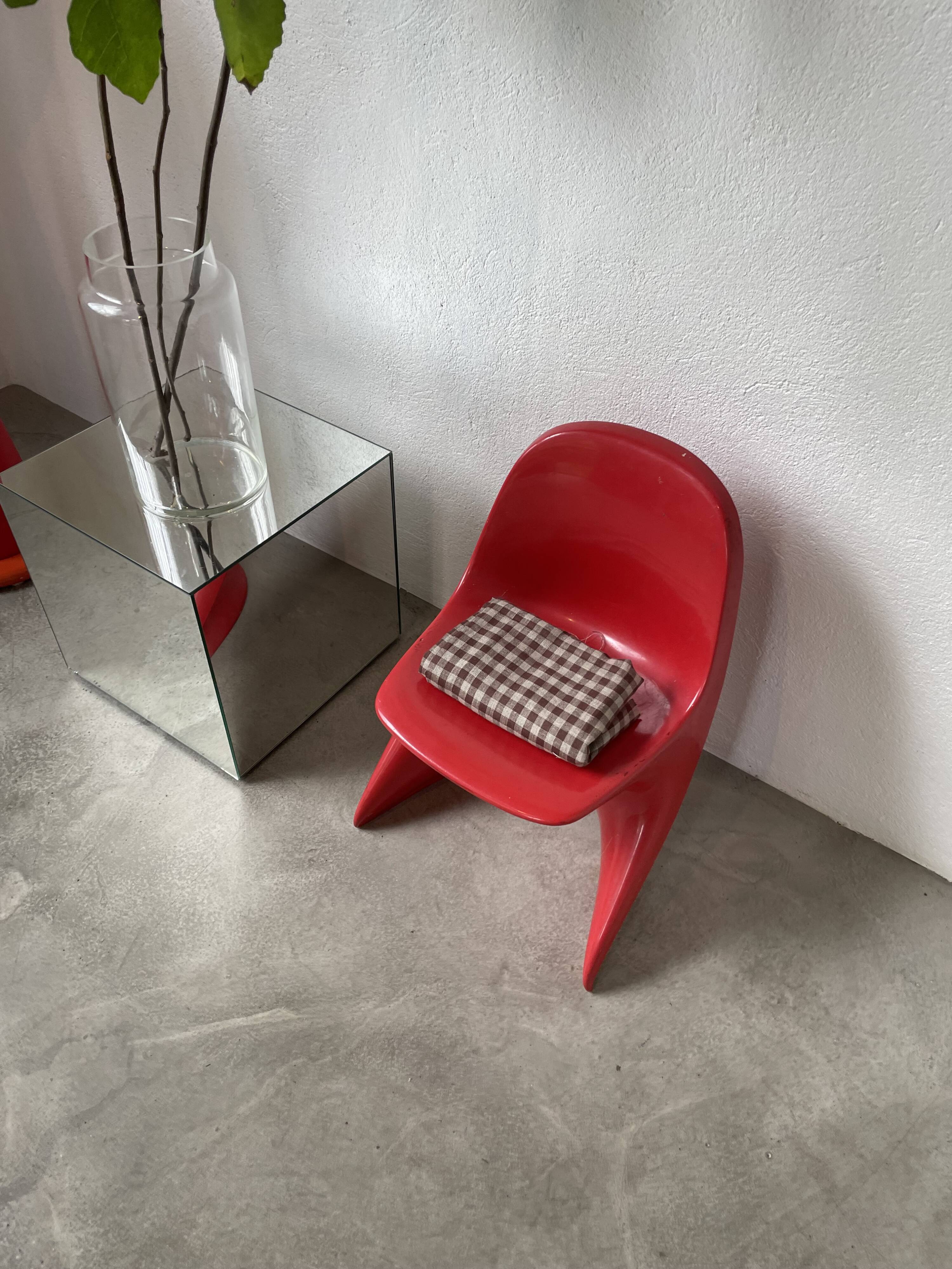 Red pop lamp from the 80s.