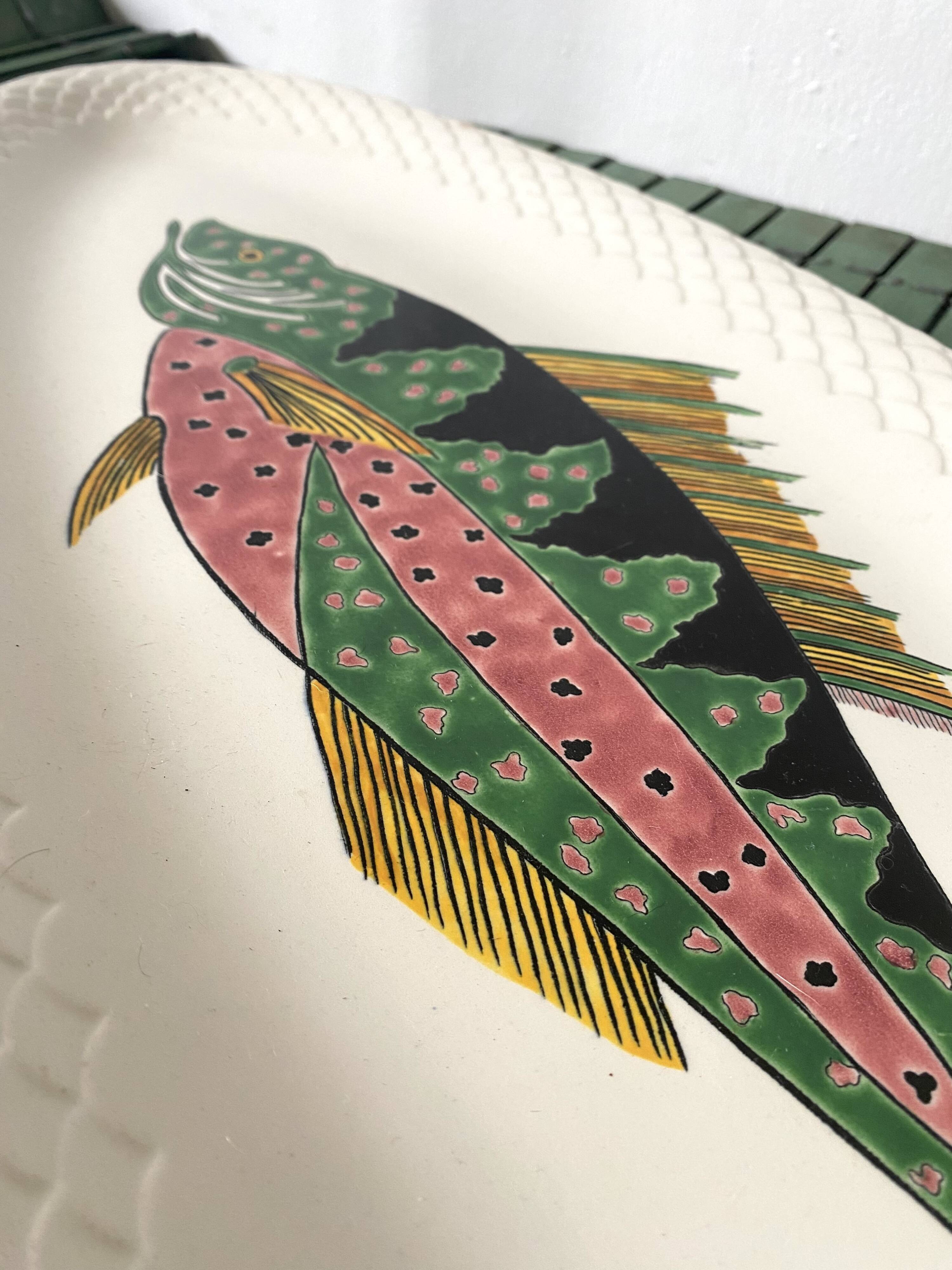 Large oval Gien fish dish, Halong Bay model