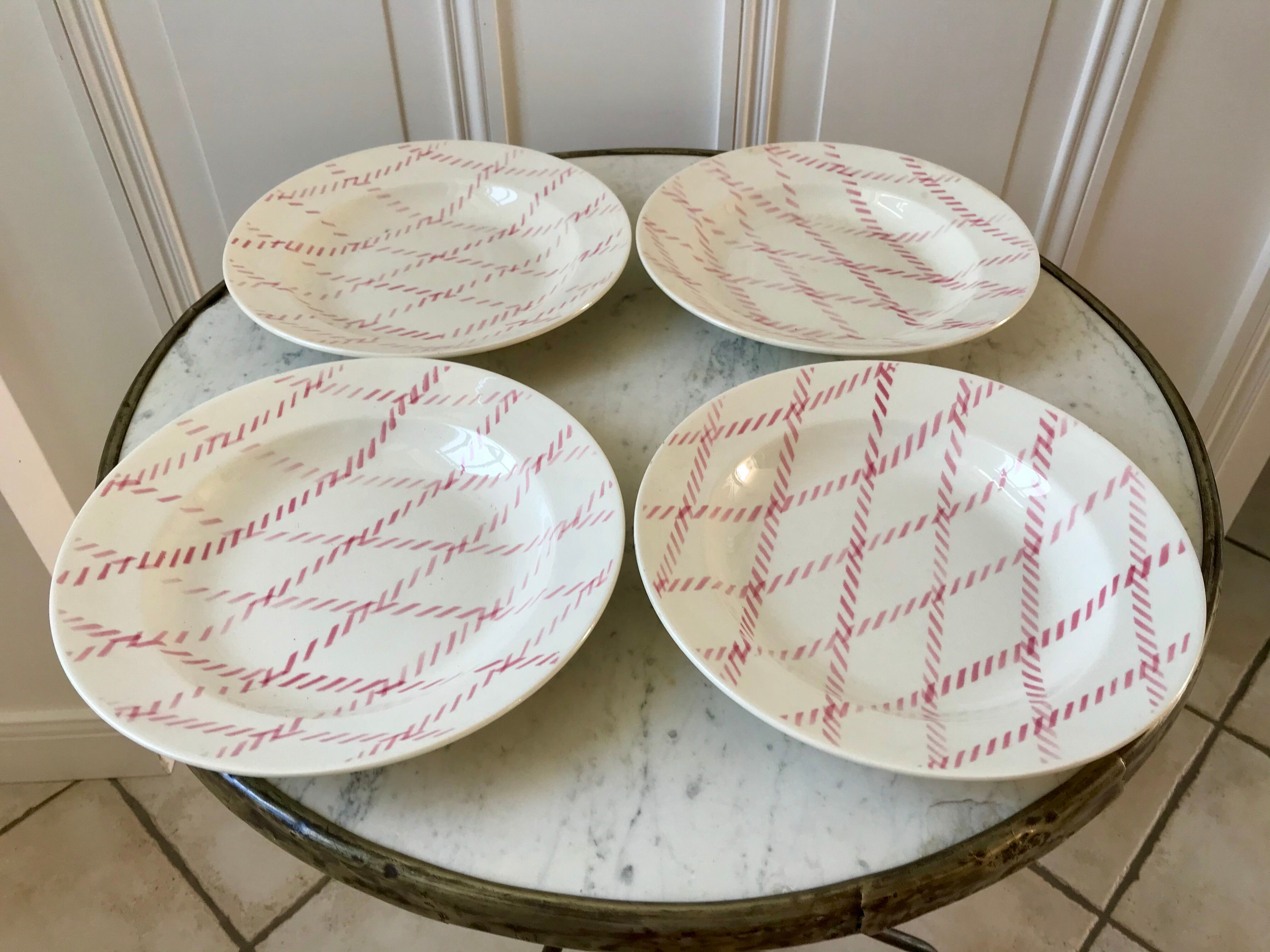 lot de 4 assiettes creuses Badonviller motif corde rose années 30