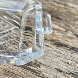 Plat en verre taillé