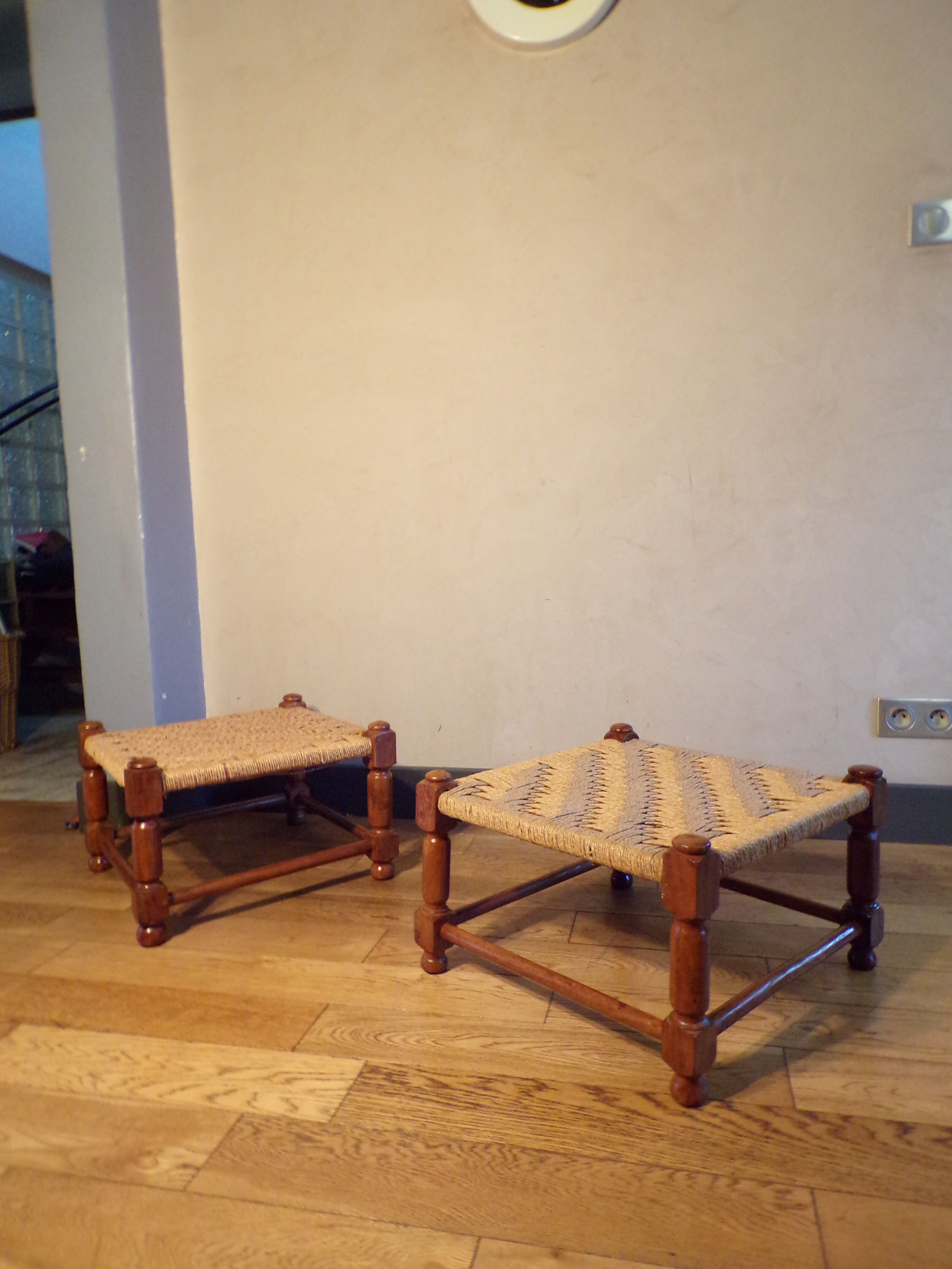 Pair of footrest