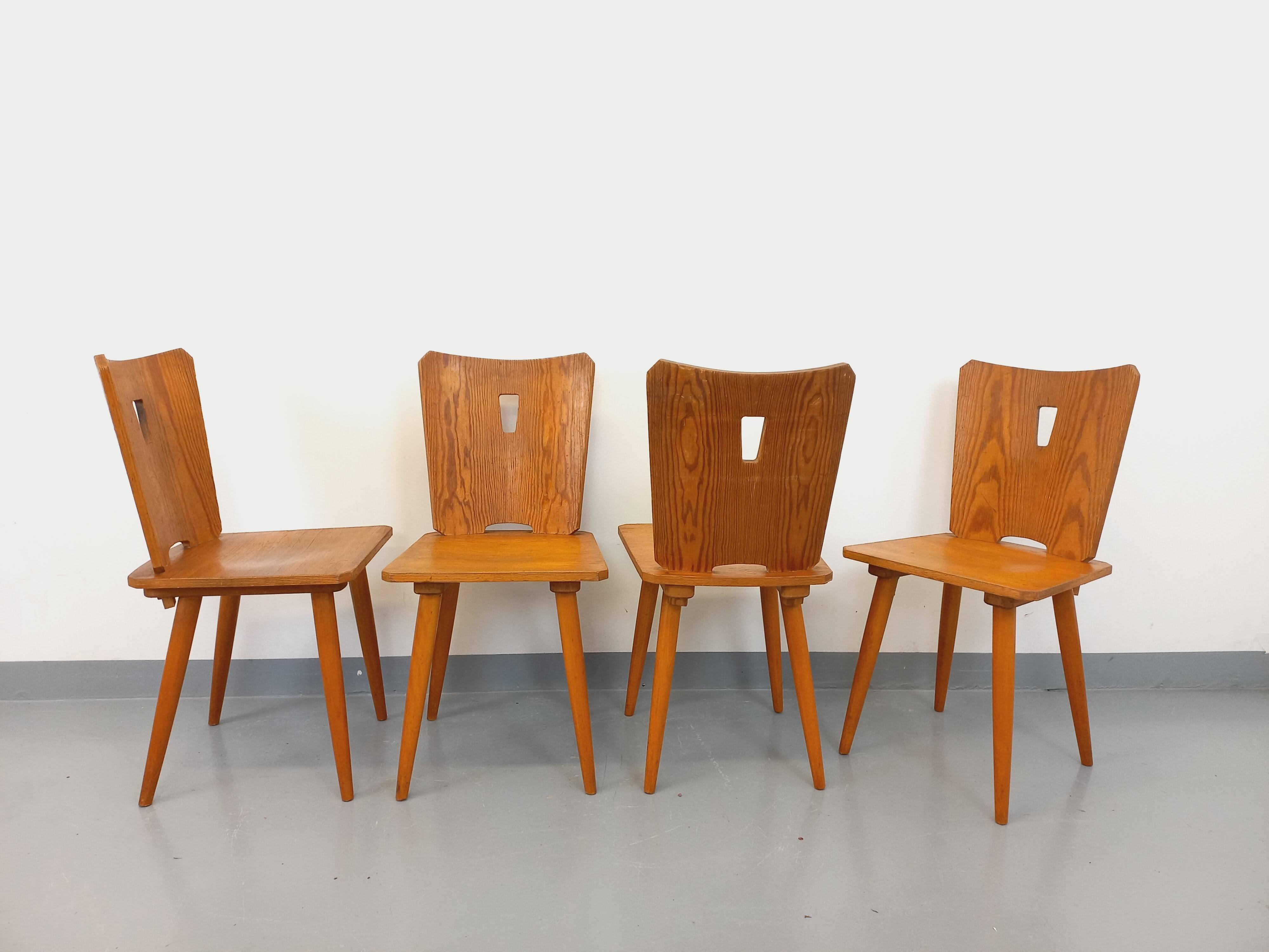 Set of 4 vintage brutalist wooden chairs from the 60s