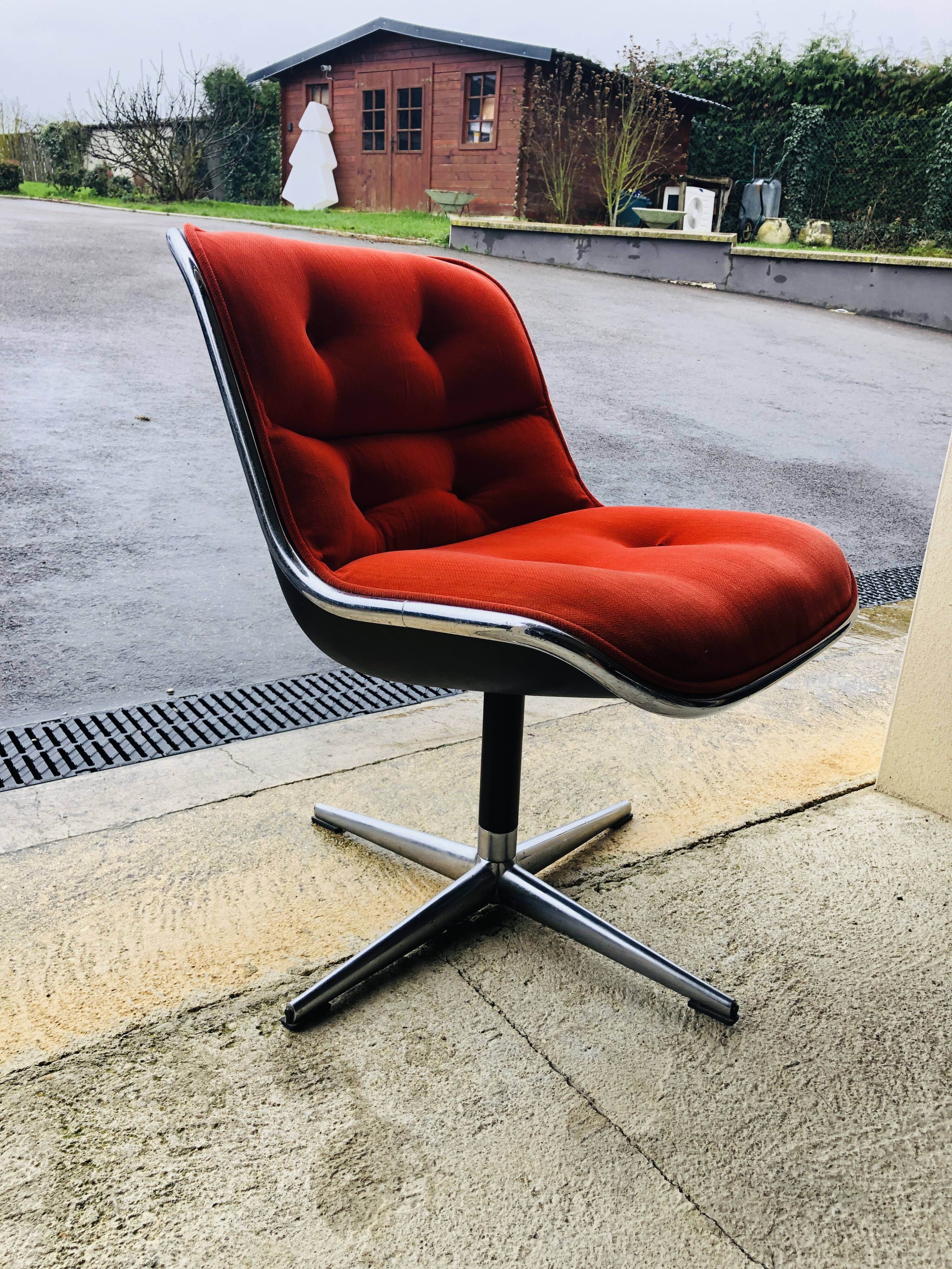 Executive chair chair Charles Pollock edition knoll 1963