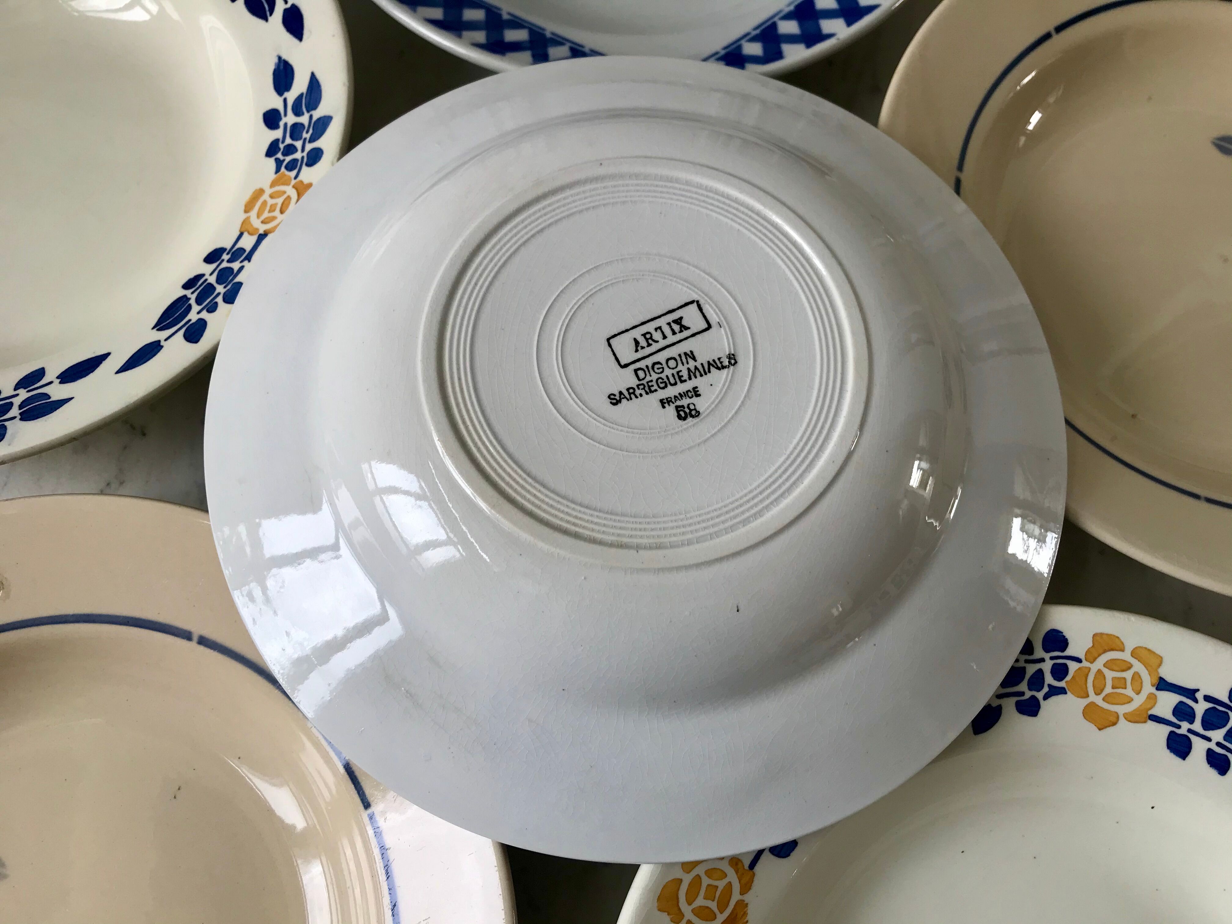 Lot de 6 assiettes creuses dépareillées digoin "artix", badonviller, nouvelles galeries années 40-50
