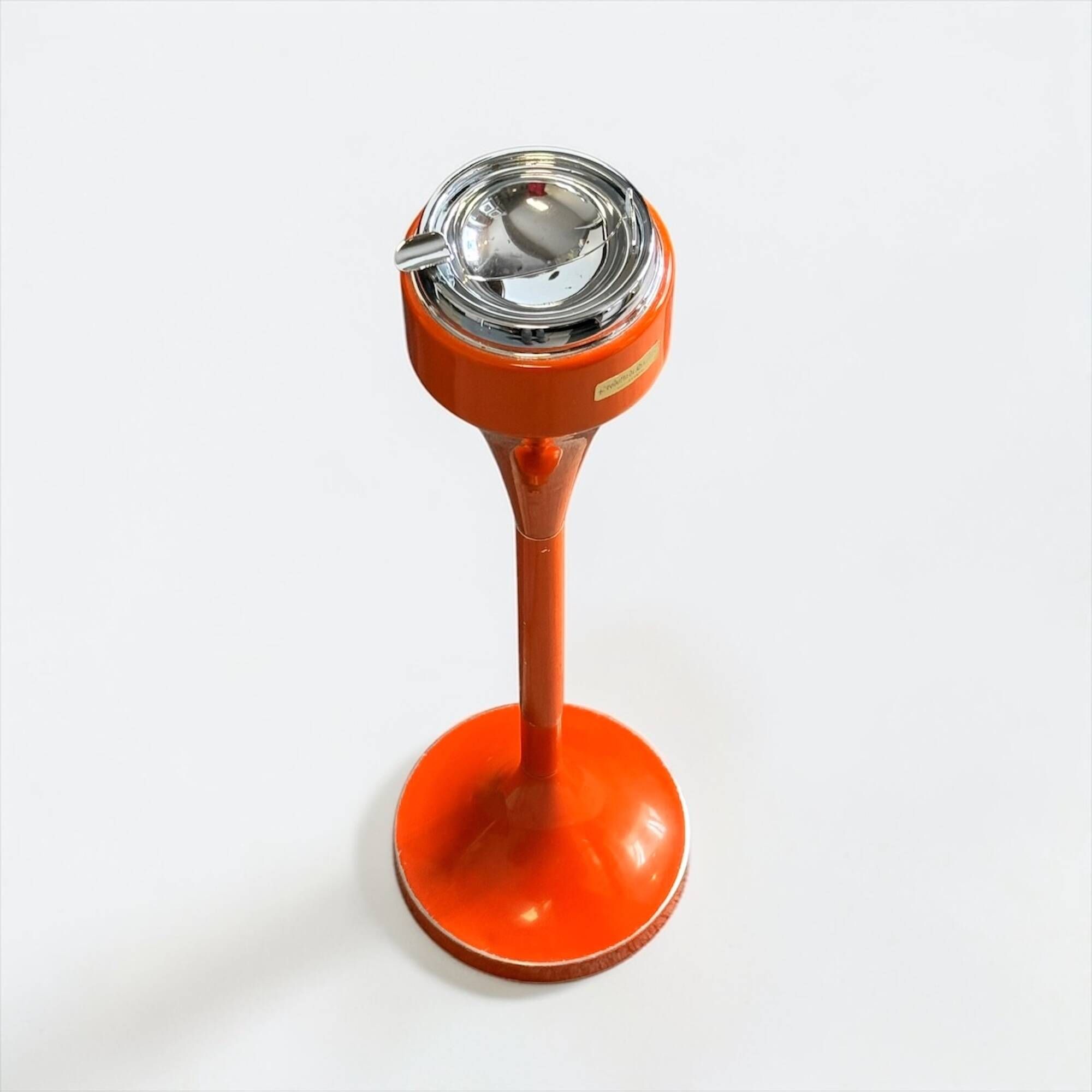 Cendrier sur pied Space Age italien orange métal années 70