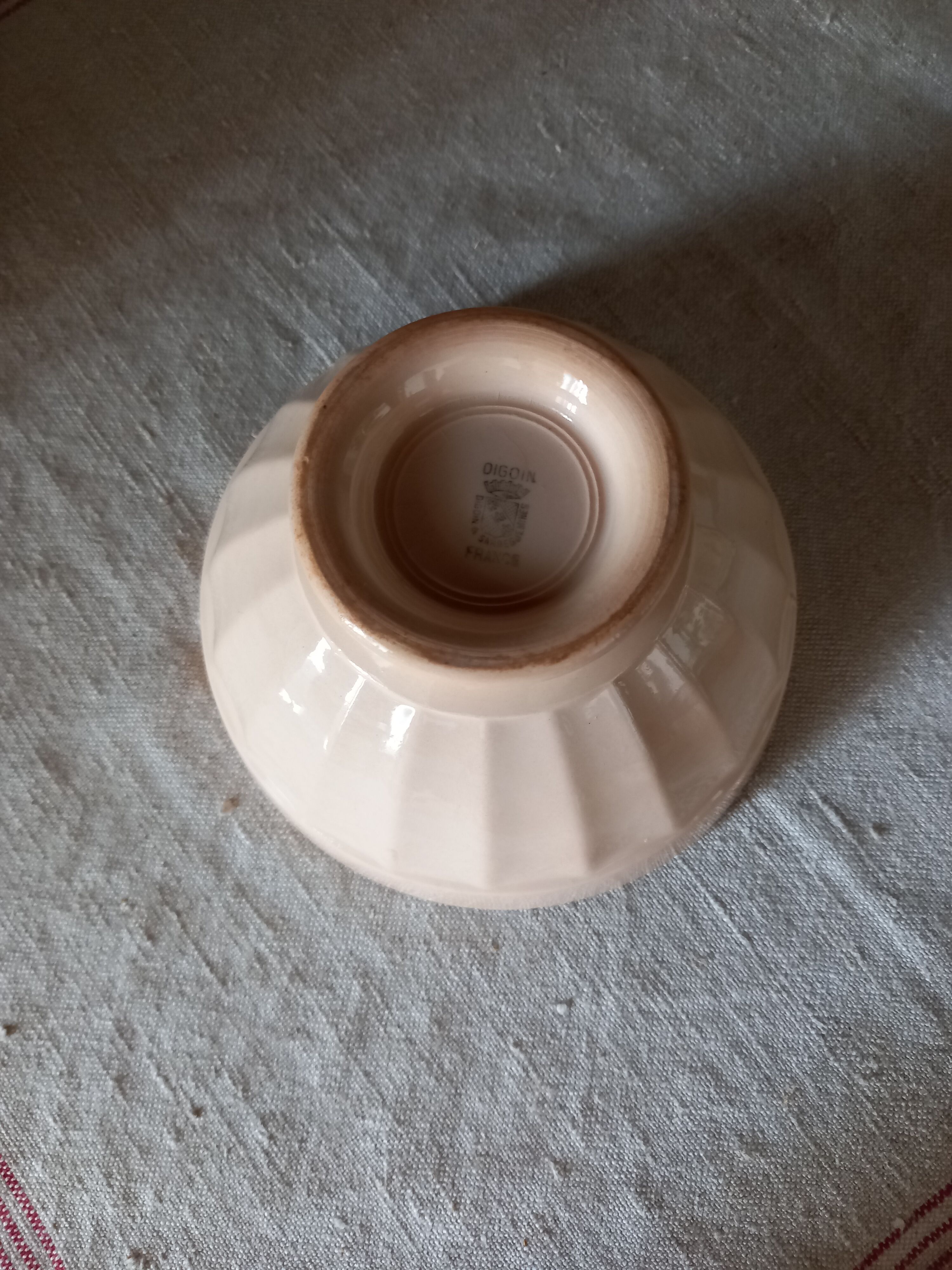 2 bowls Digoin Sarreguemines pink beige
