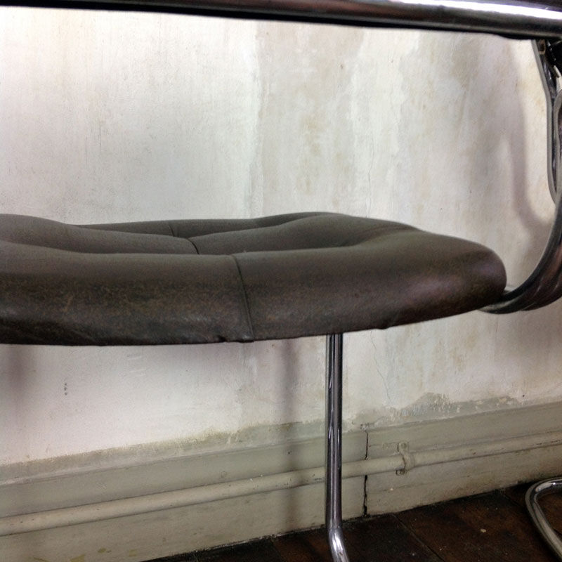 Suite de 4 chaises vintage années 70
