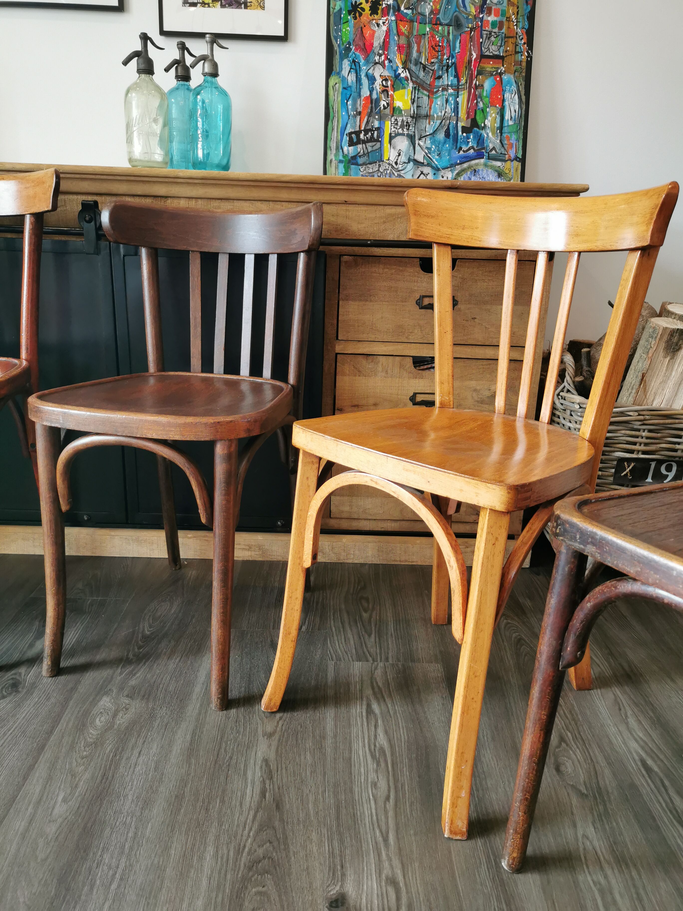 Series of 6 mismatched bistro chairs Mahieu and Luterma