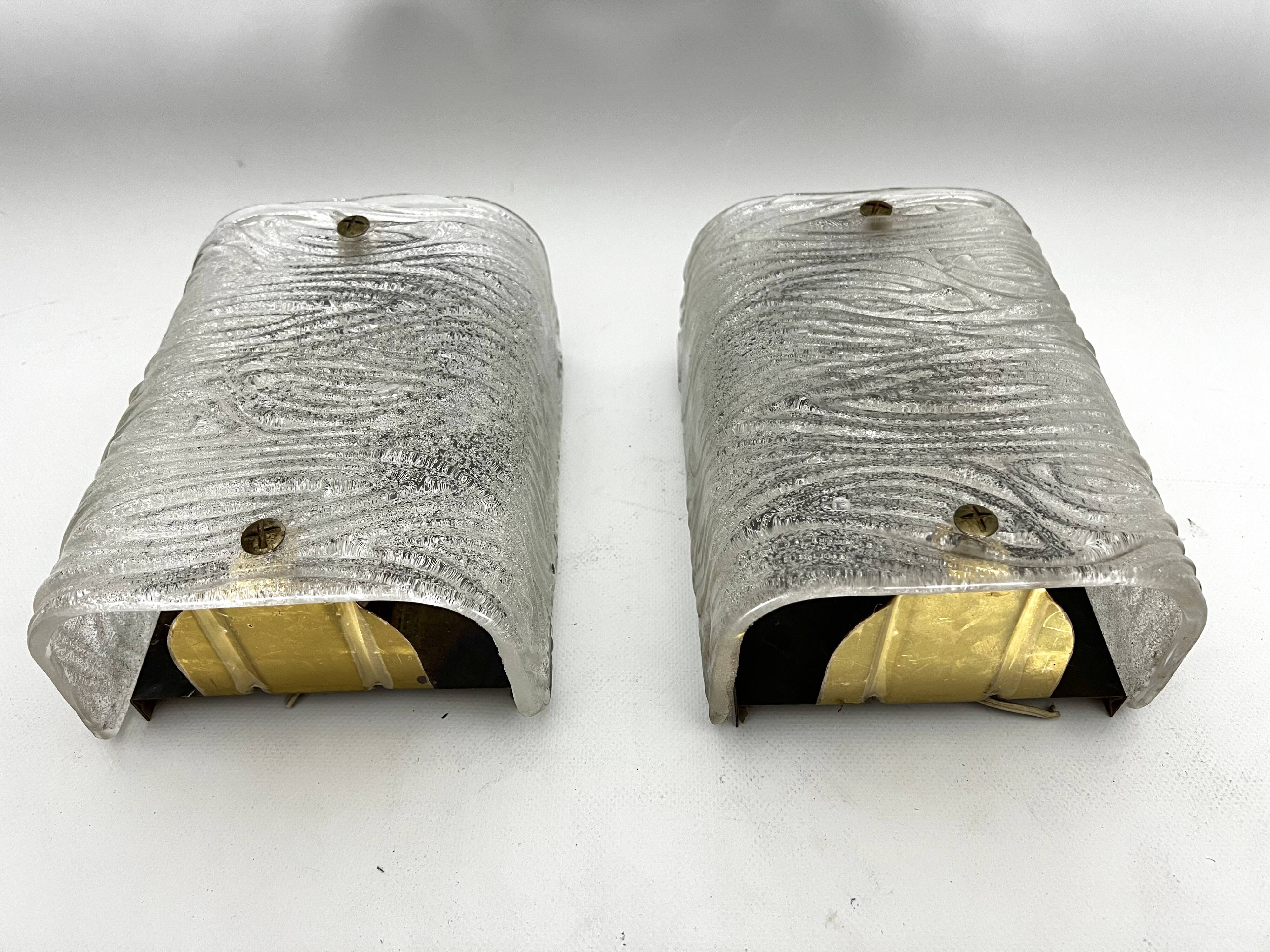 Toni Zuccheri, Mid-Century pair of corteccia Murano glass sconces for Venini. Italy 1960s