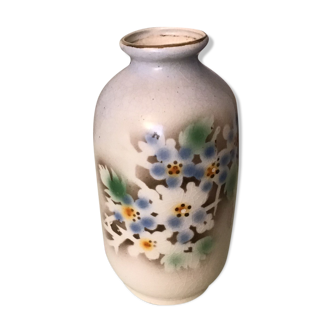 Old vase