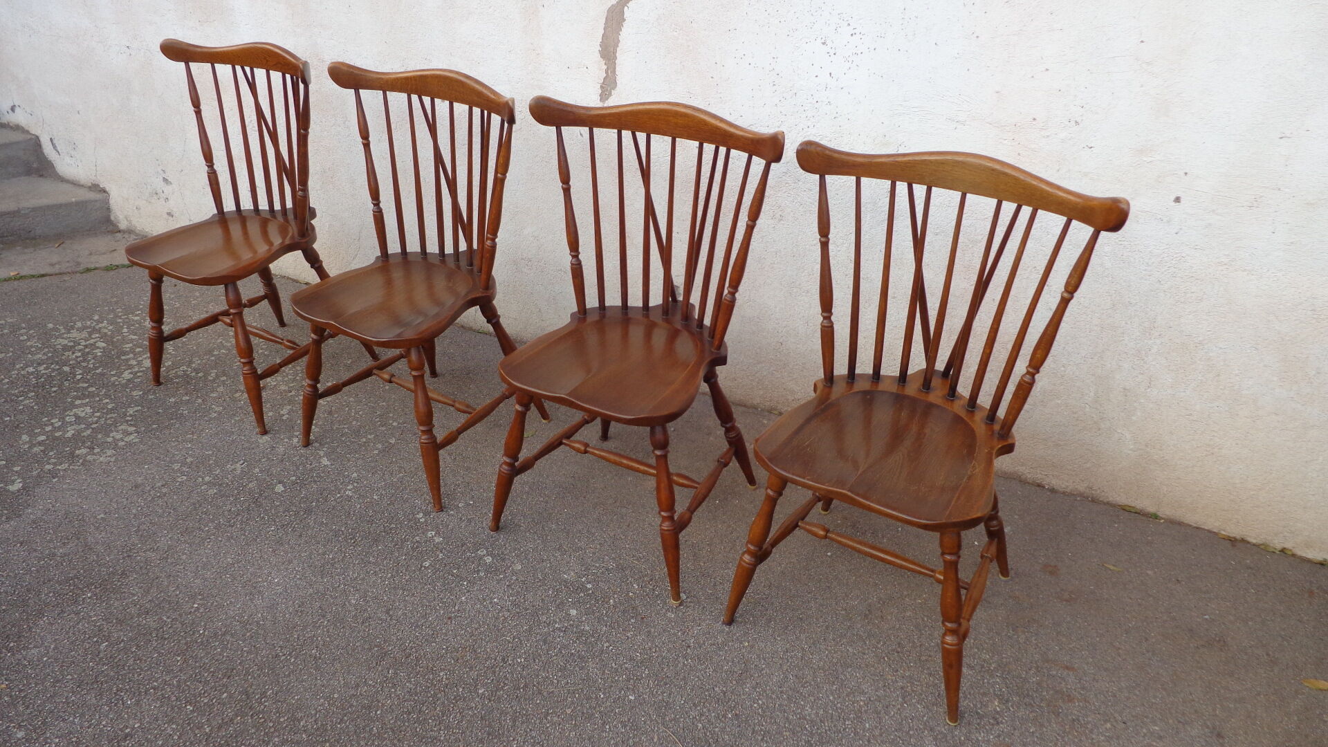 4 chairs 1980