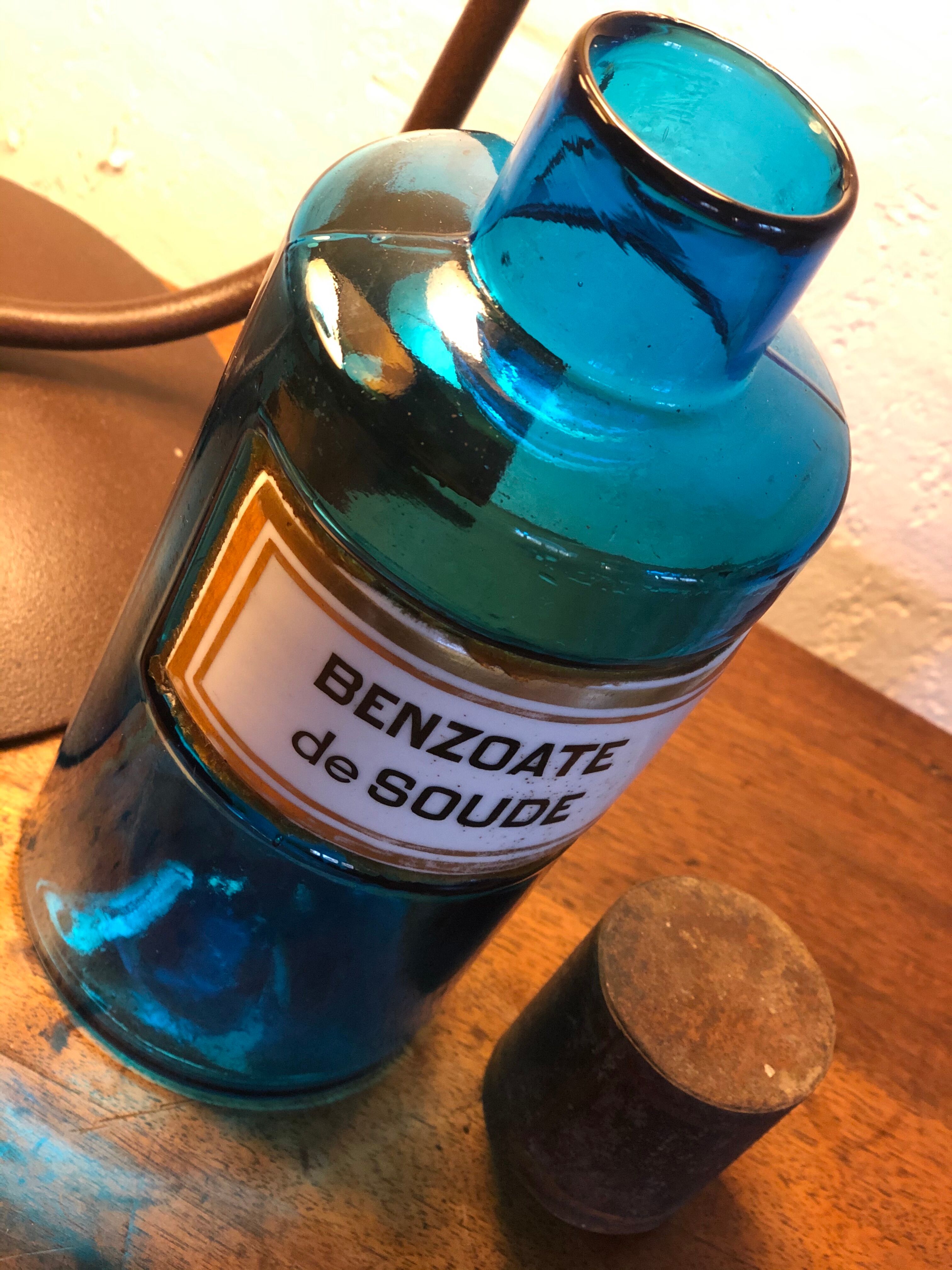 Napoleon III pharmacy pot