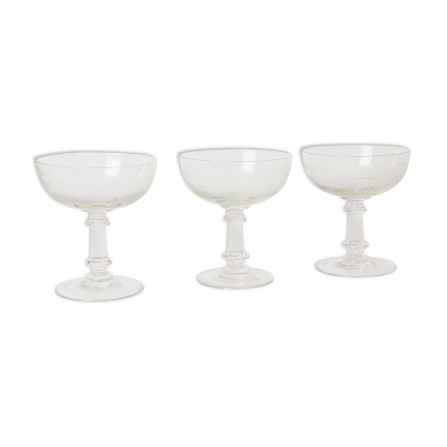 Set of 3 glasses of champagne, vintage