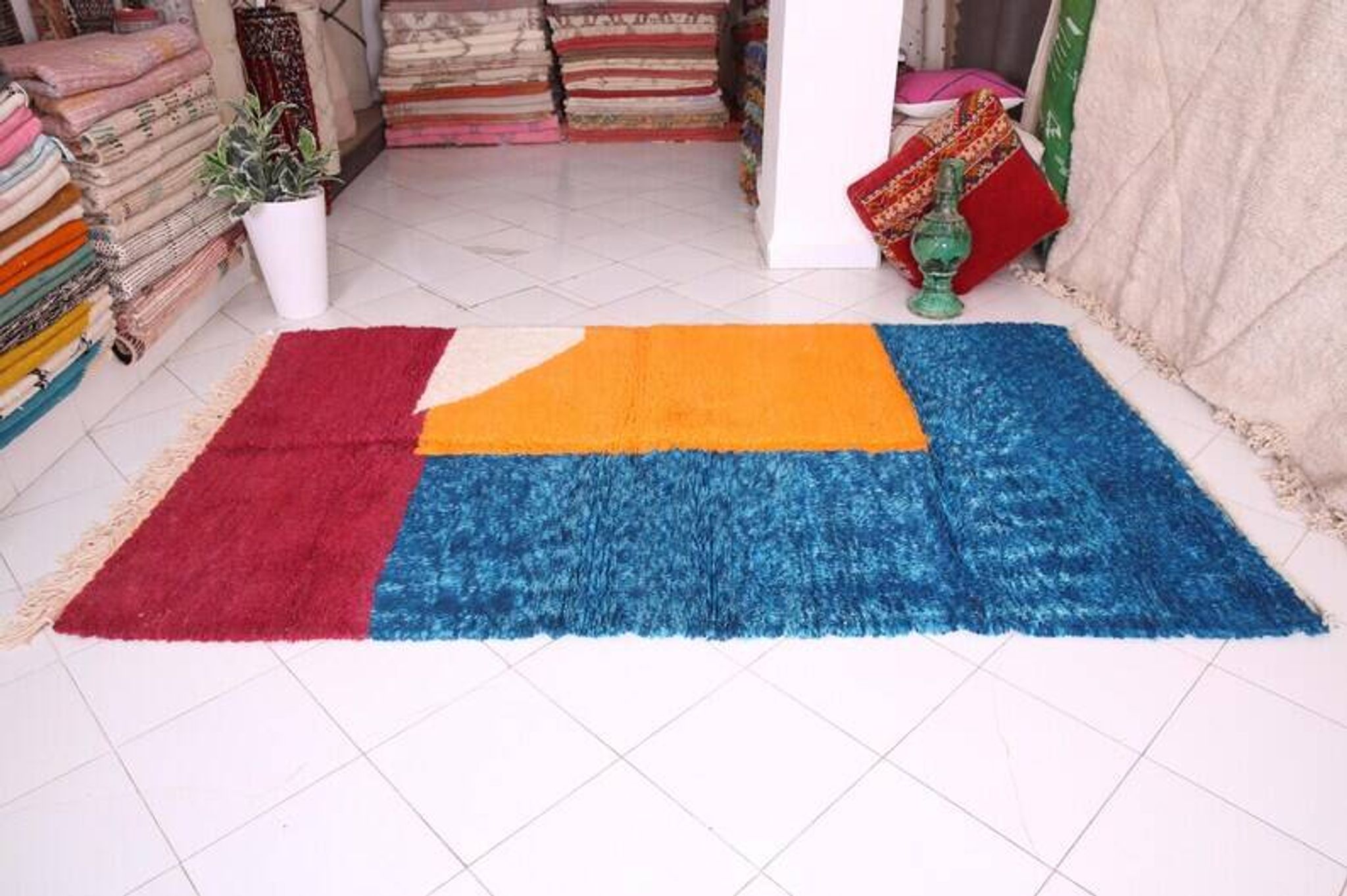 Handmade traditional Berber rug with colourful patterns, size 150/250cm.