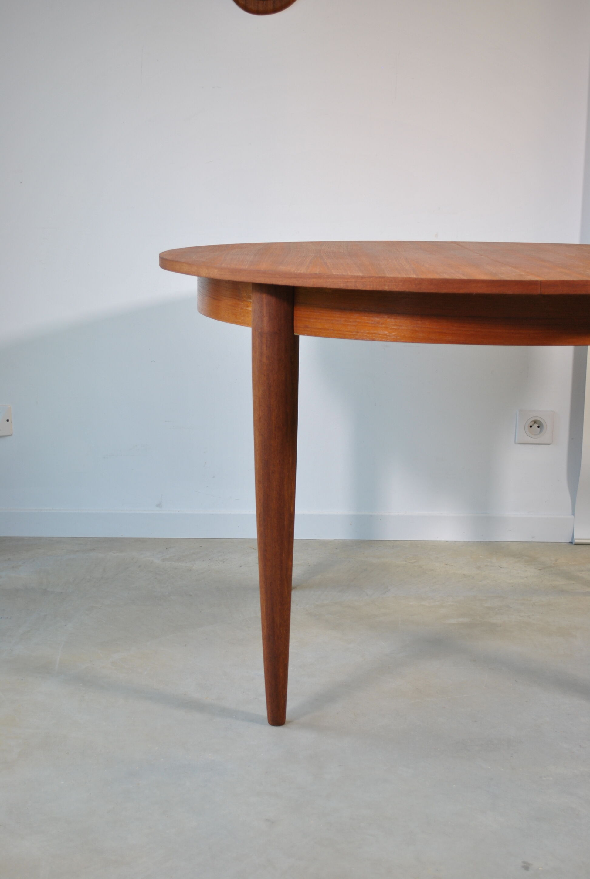 Table repas extensible en teck 1970