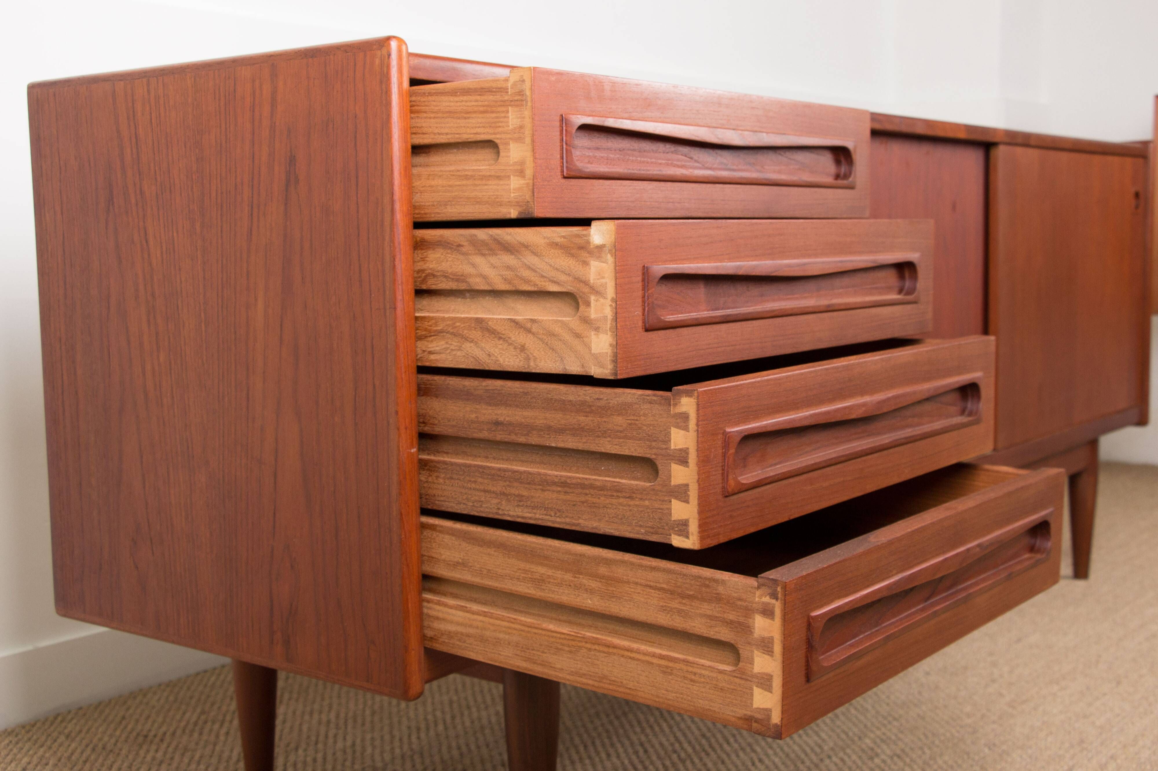Danish teak sideboard 200 cm, model 31b, by Johannes Andersen 1960.
