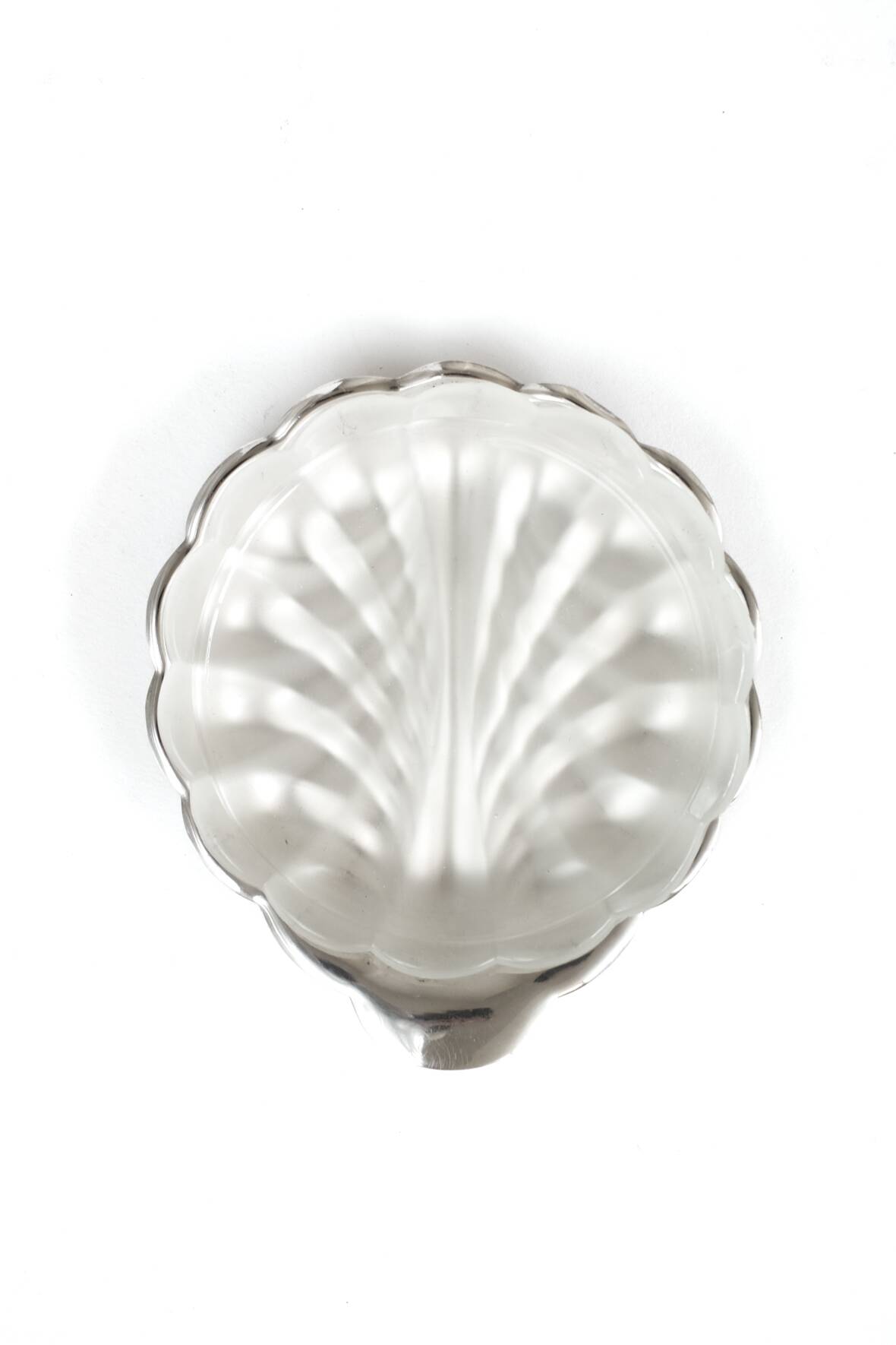 Plat en forme de coquillage