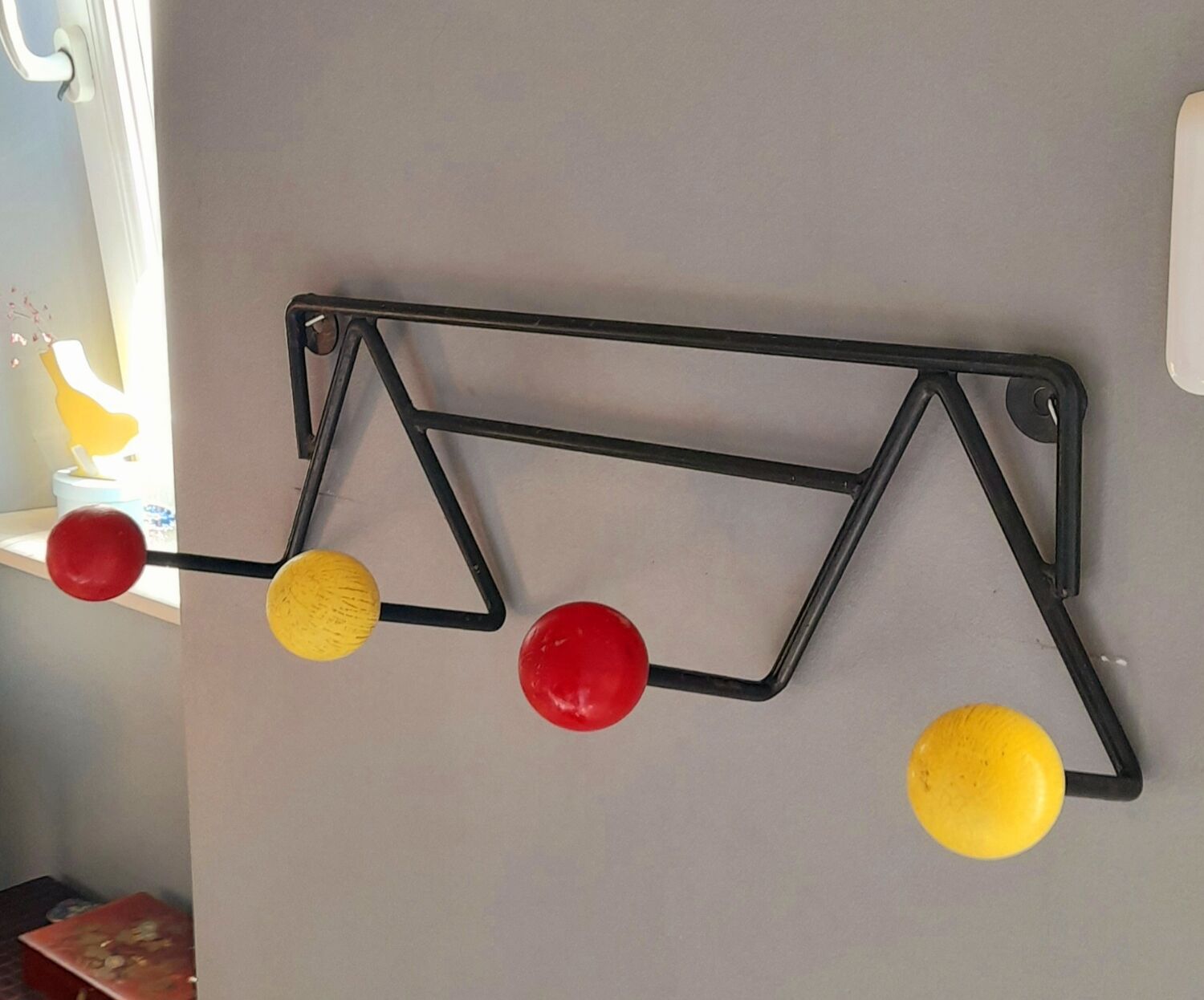 Porte manteau mural boules 60s