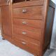 Armoire asymétrique