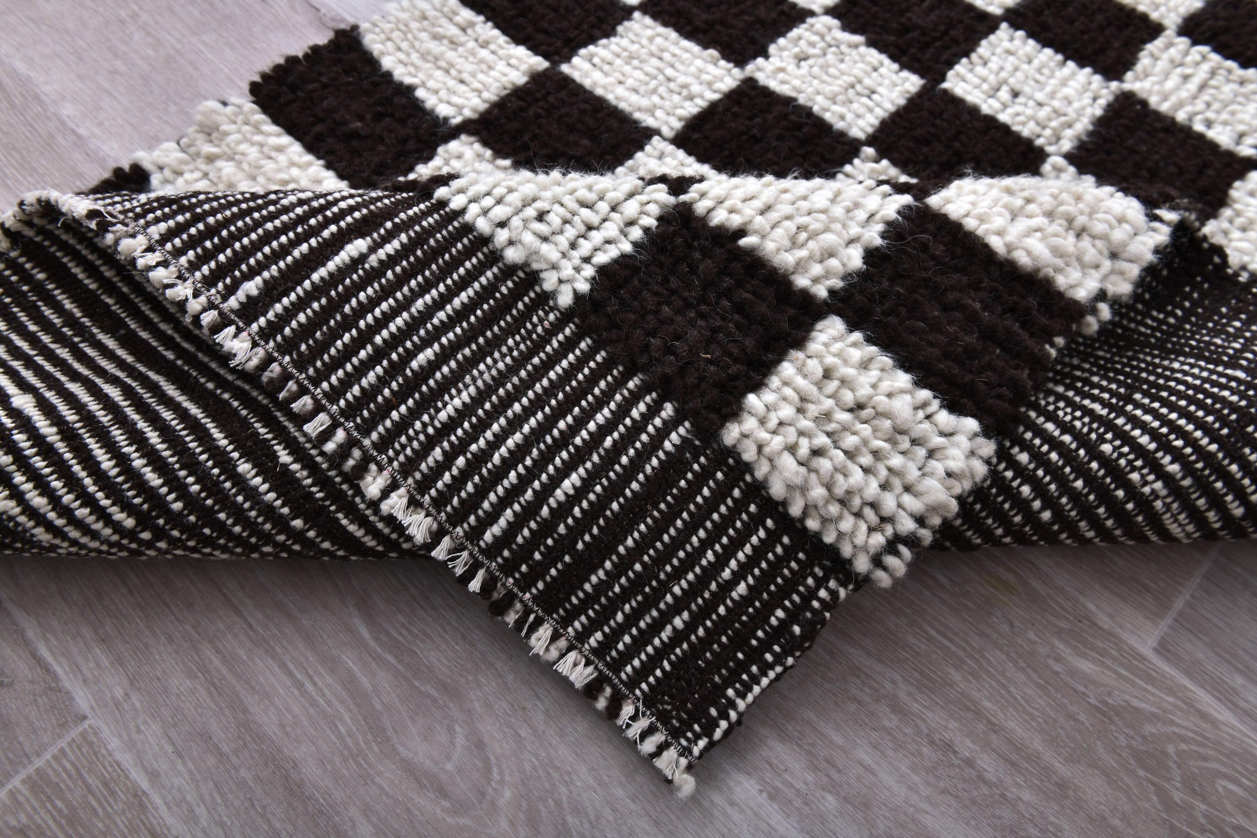 2x10 Checkered Moroccan Runner Rug 70x302Cm SK 242433