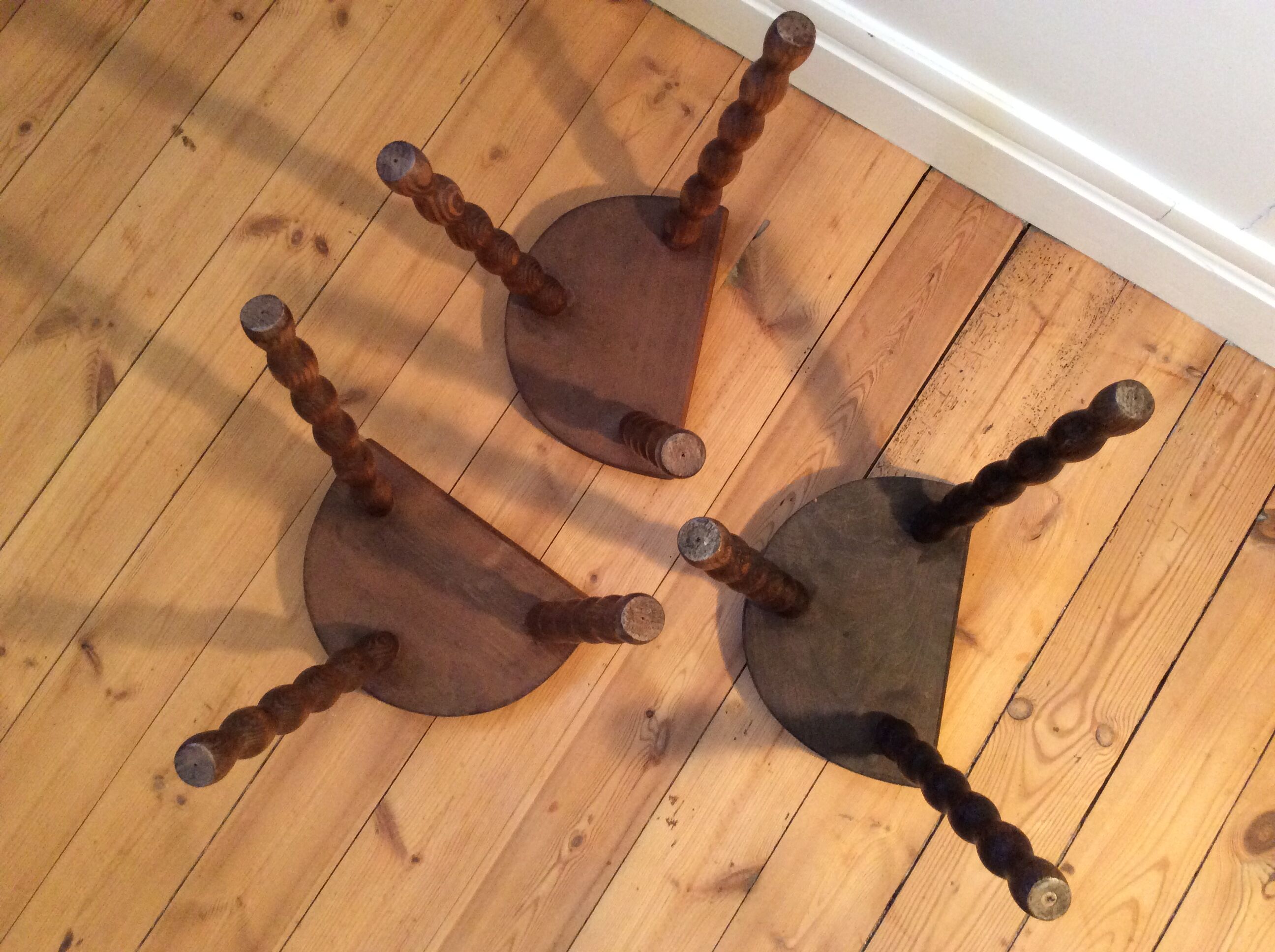 3 tripod stools