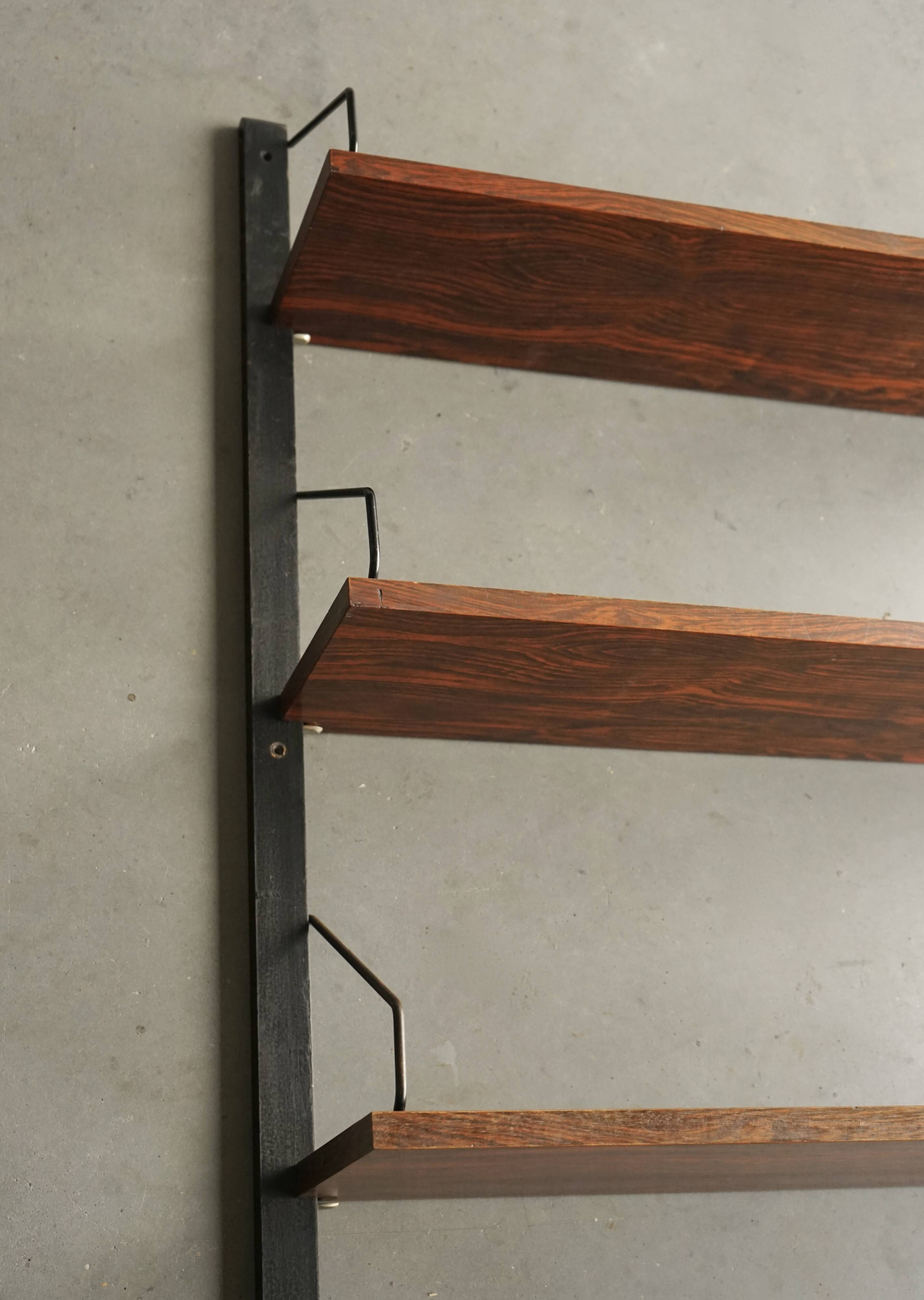 Etagère danoise du milieu du siècle par Poul Cadovius pour Cado, années 1960