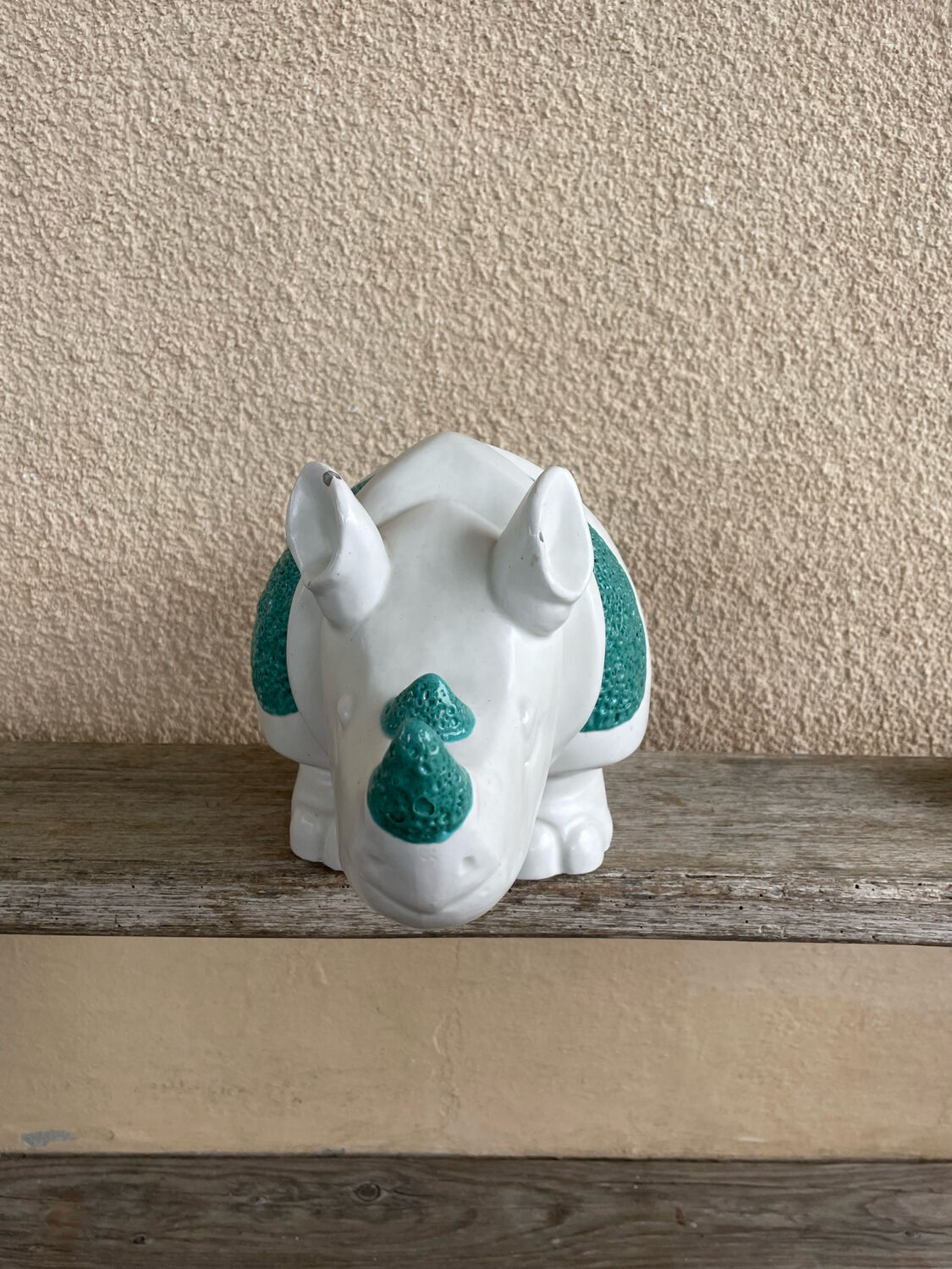 Rare rhinoceros soup tureen statuette