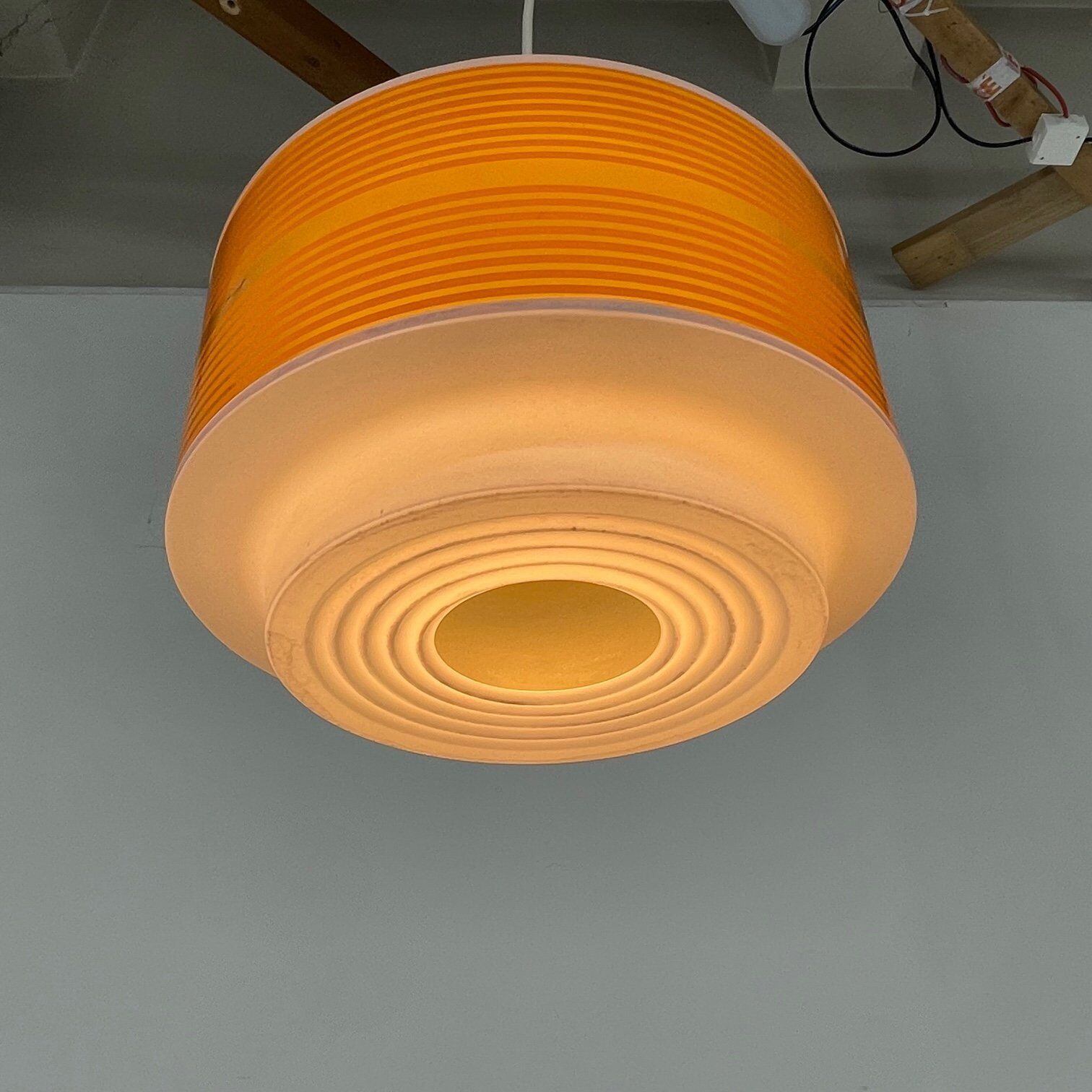 Suspension en plastique allemand des années 1970