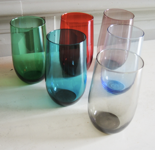 Série de 6 anciens verres à soda ou orangeade en verre de couleur