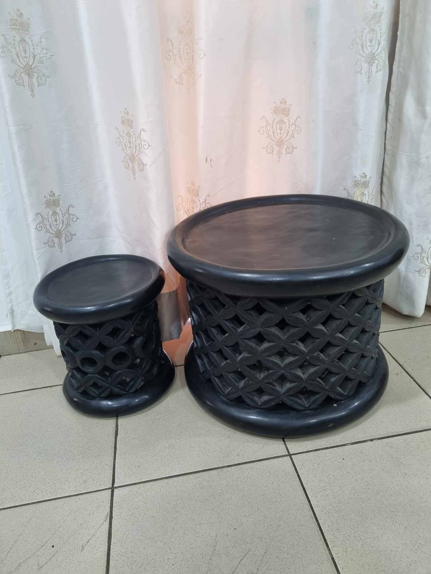 Bamileké African Coffee Table And Stool