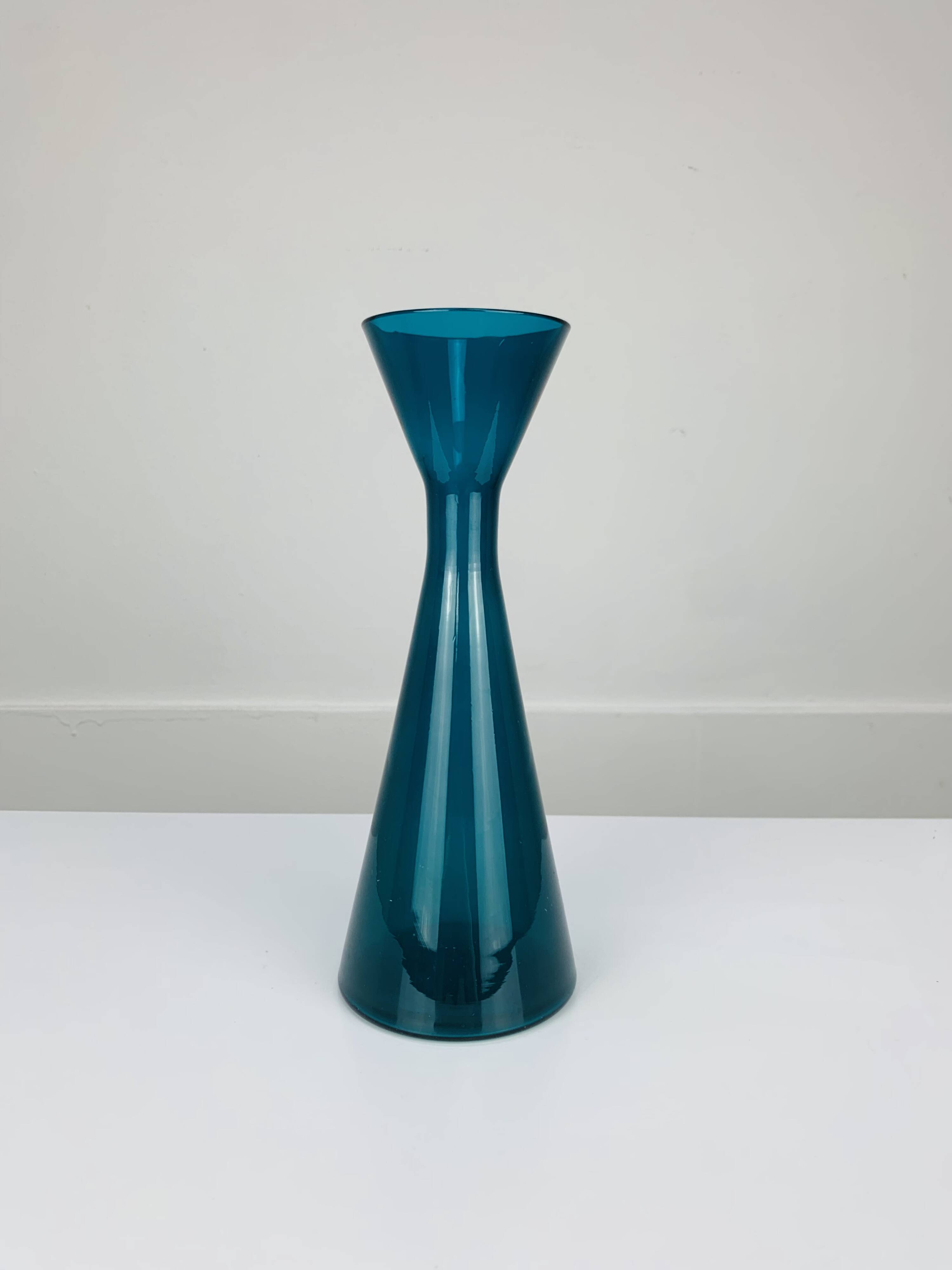 Vase scandinave verre bleu Kaj Franck Iittala