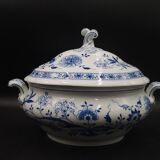 Soup Tureen with Lid Hutschenreuther Blue Onion Decor Porcelain, 3.5 L circa 1930 Made in Germany