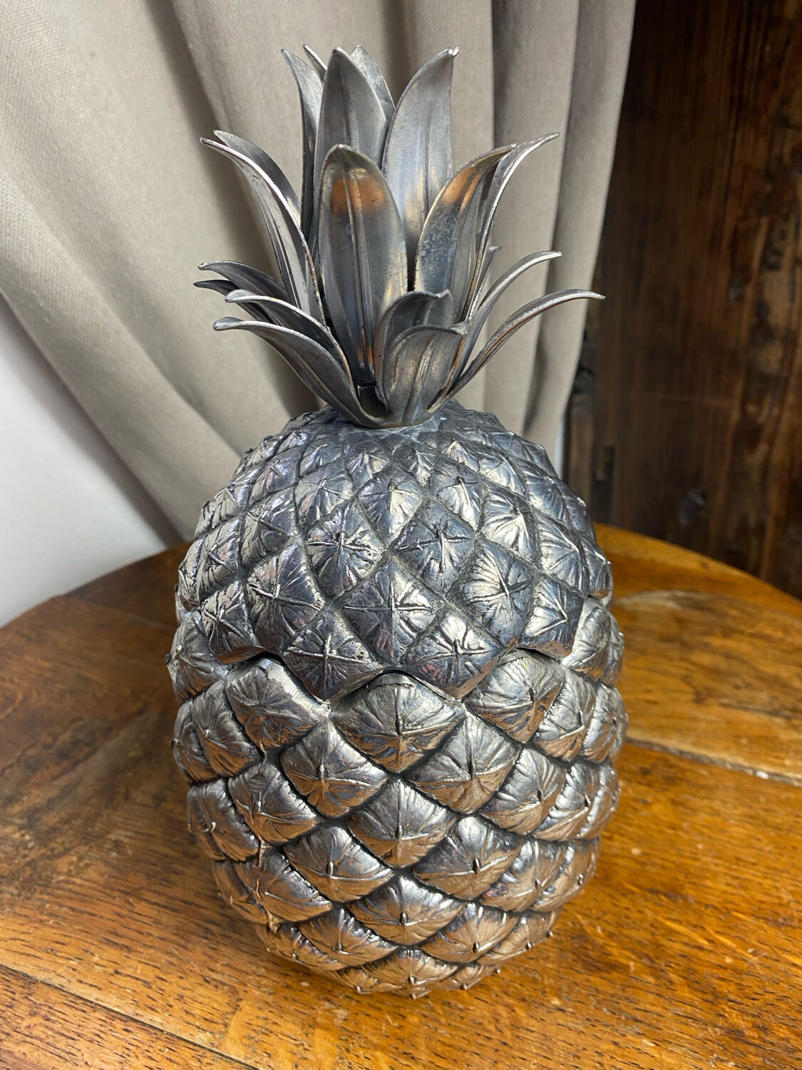 Pineapple-shaped ice bucket by Mauro Manetti, 1960.