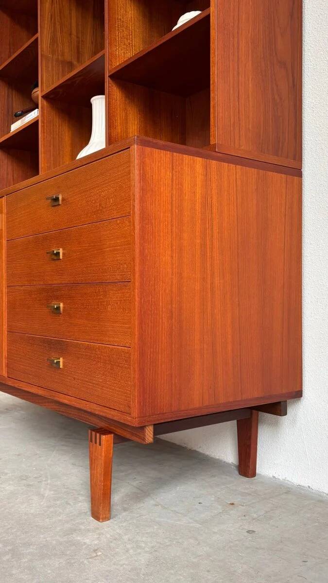 Vintage bookcase - wall cabinet teak Peter Løvig