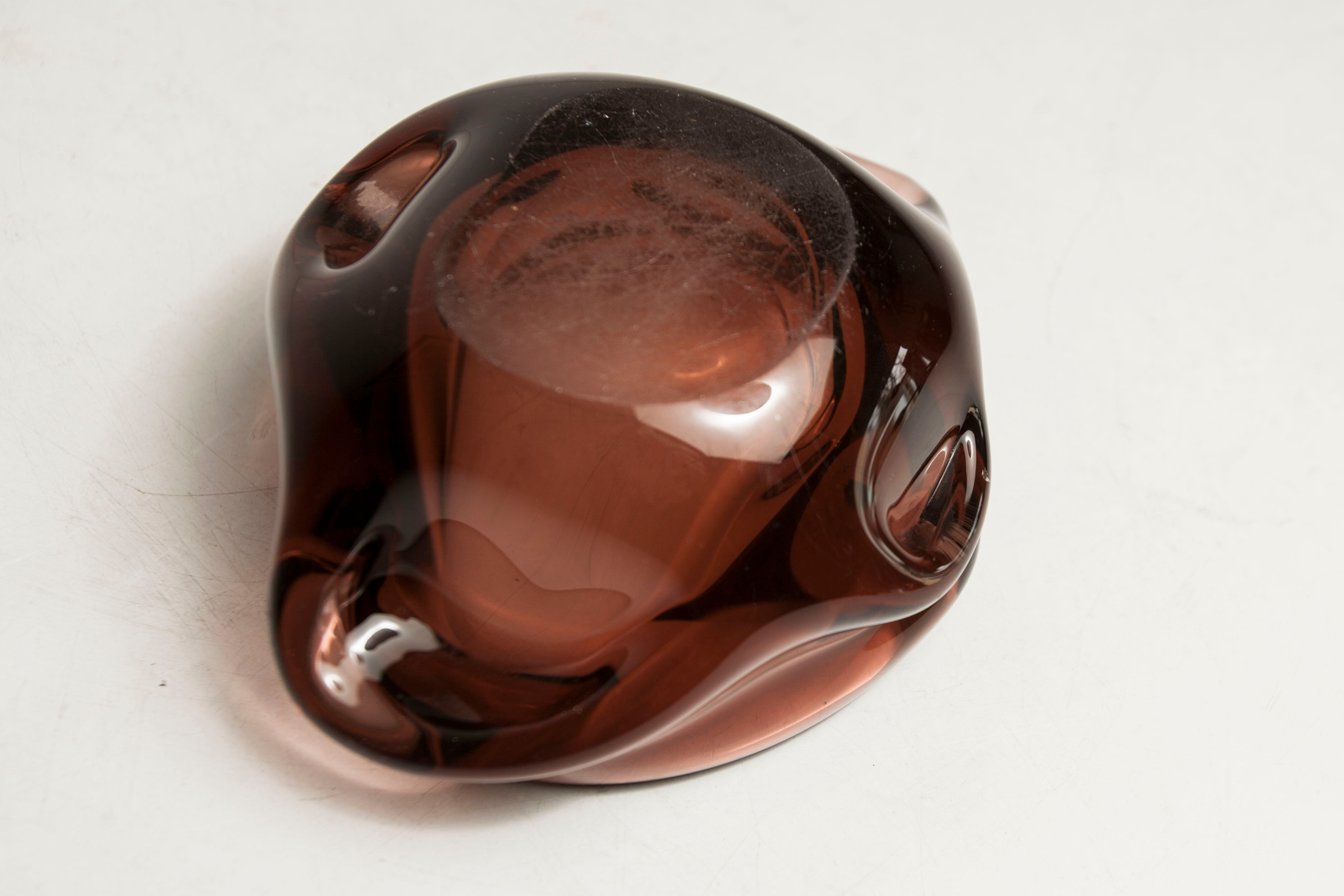 Cendrier Murano rond forme atypique violet rose 1950