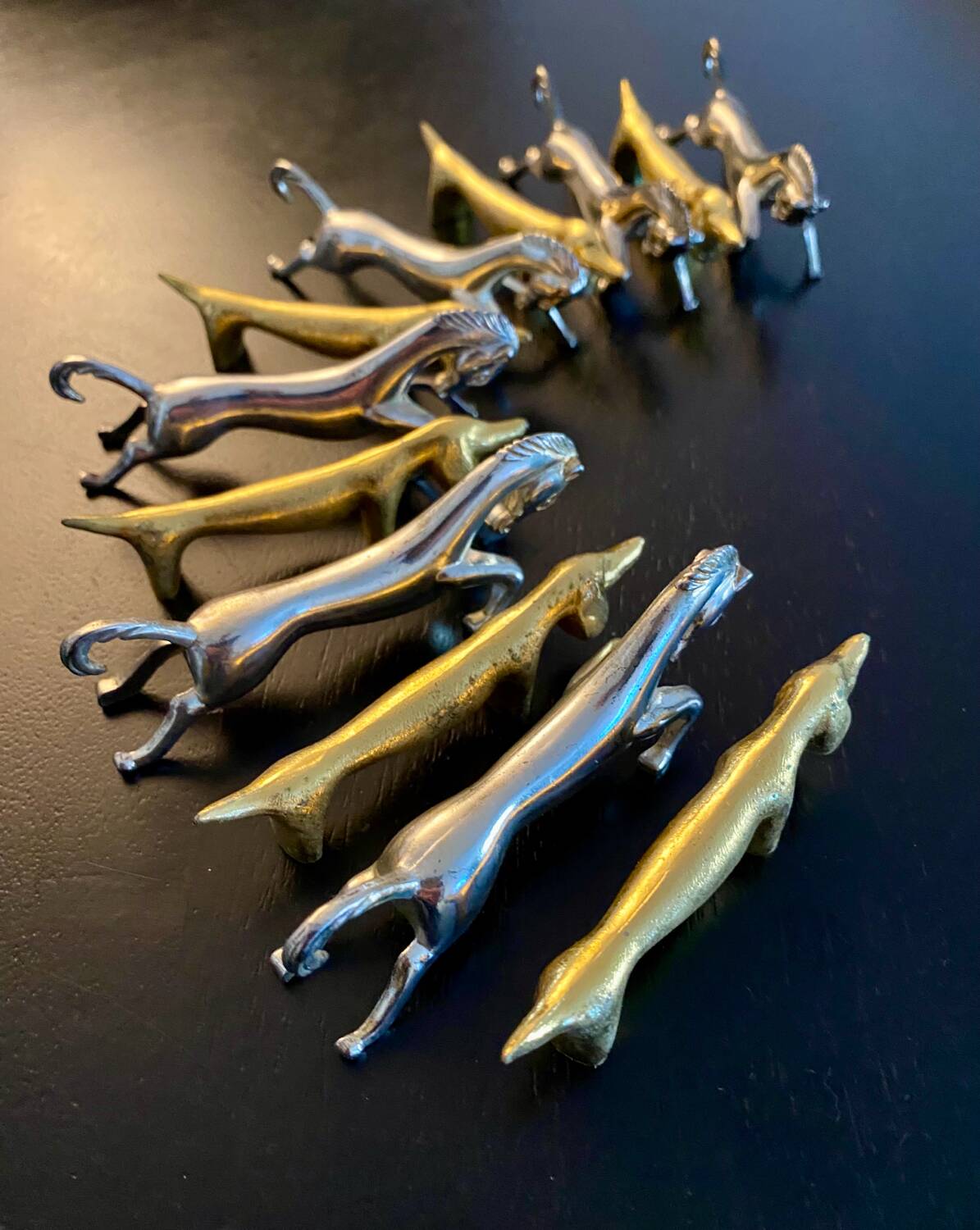 1 Set of 2 boxes of 6 dog and horse shaped knife holders