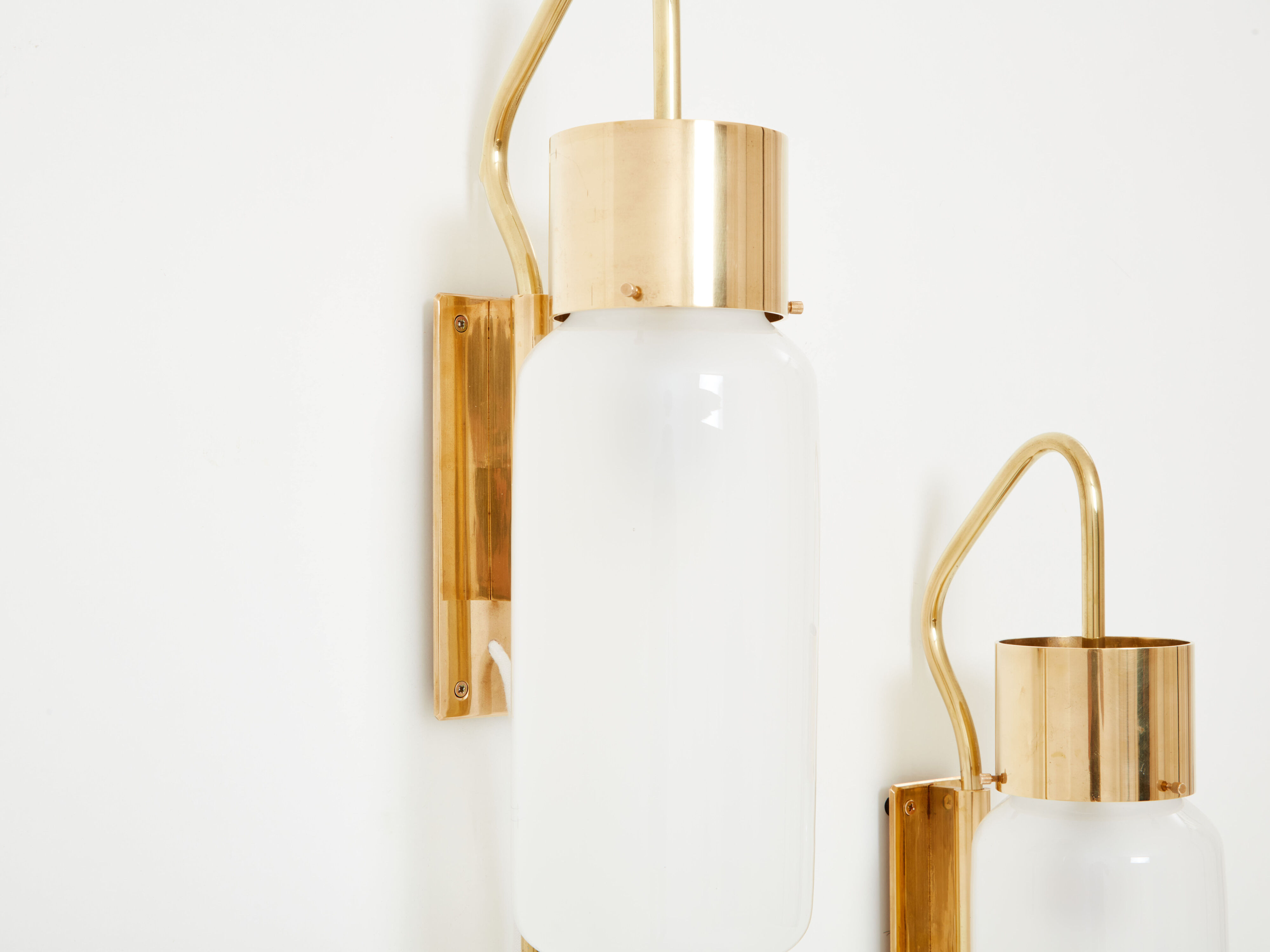 Pair of wall lamps Luigi Caccia Dominioni LP10 brass opaline 1965