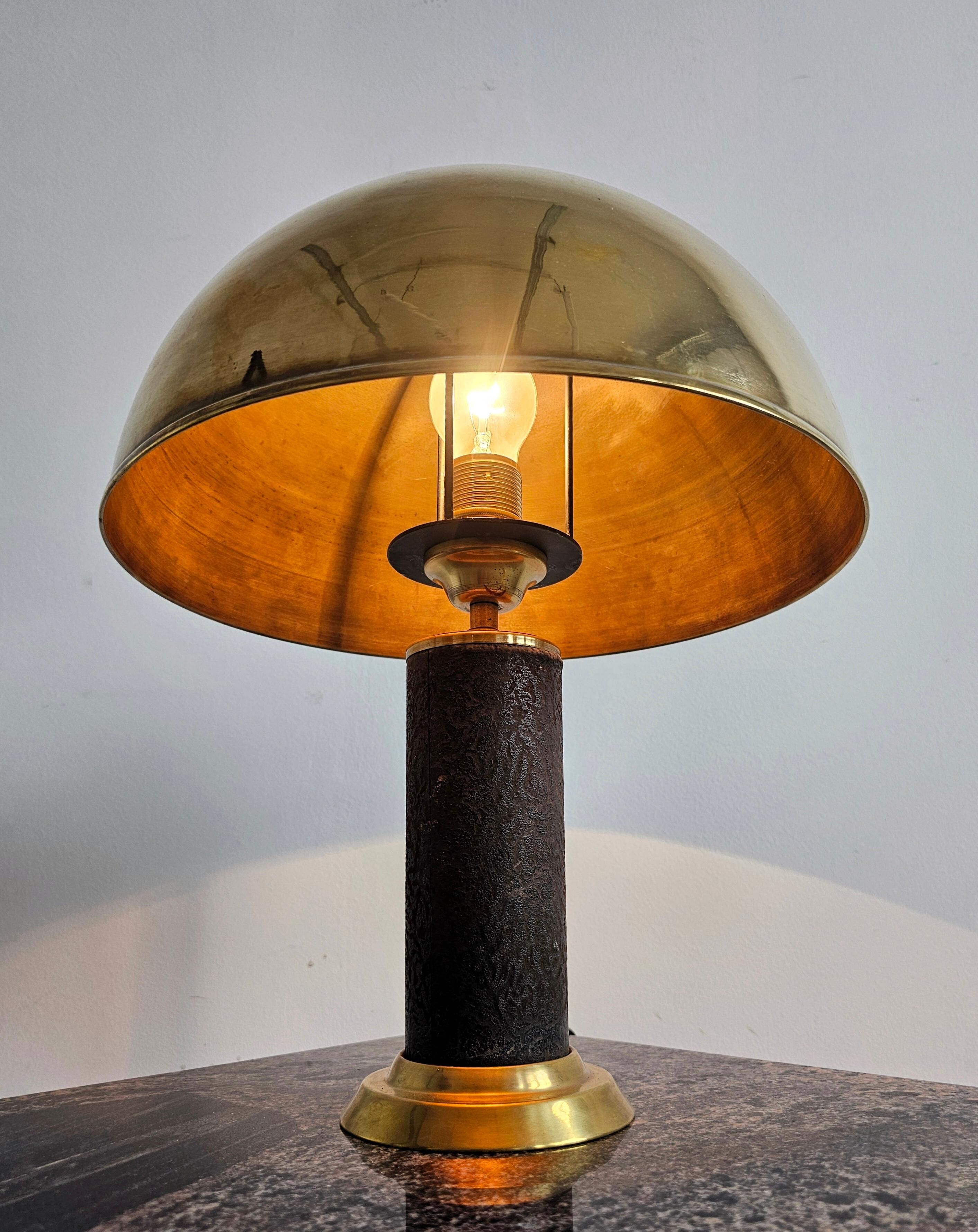 Pair of Mid Century Modern table lamps in brass and leather 1960