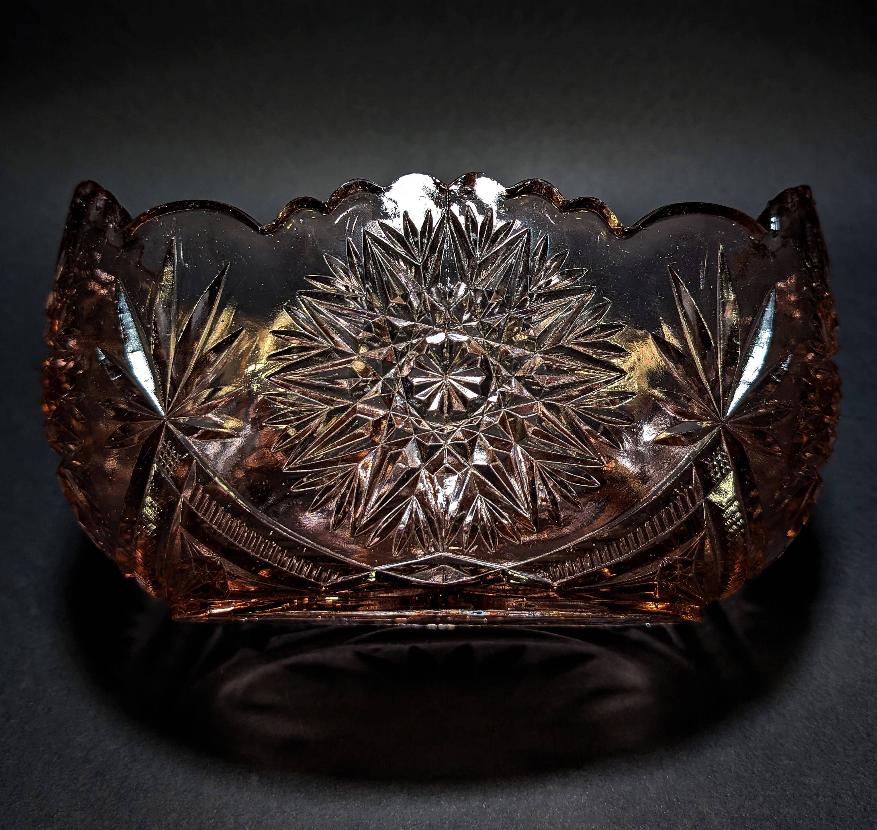 Vintage coupe in Depression Glass (Rosaline Glass)