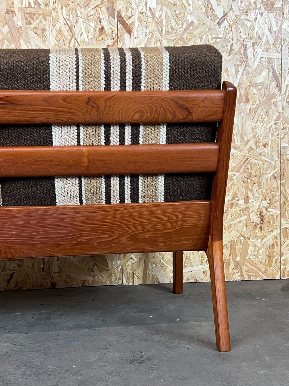 Two-seater canapé by Ole Wanscher, Cado, France & its Danish design, 60s 70s teak.