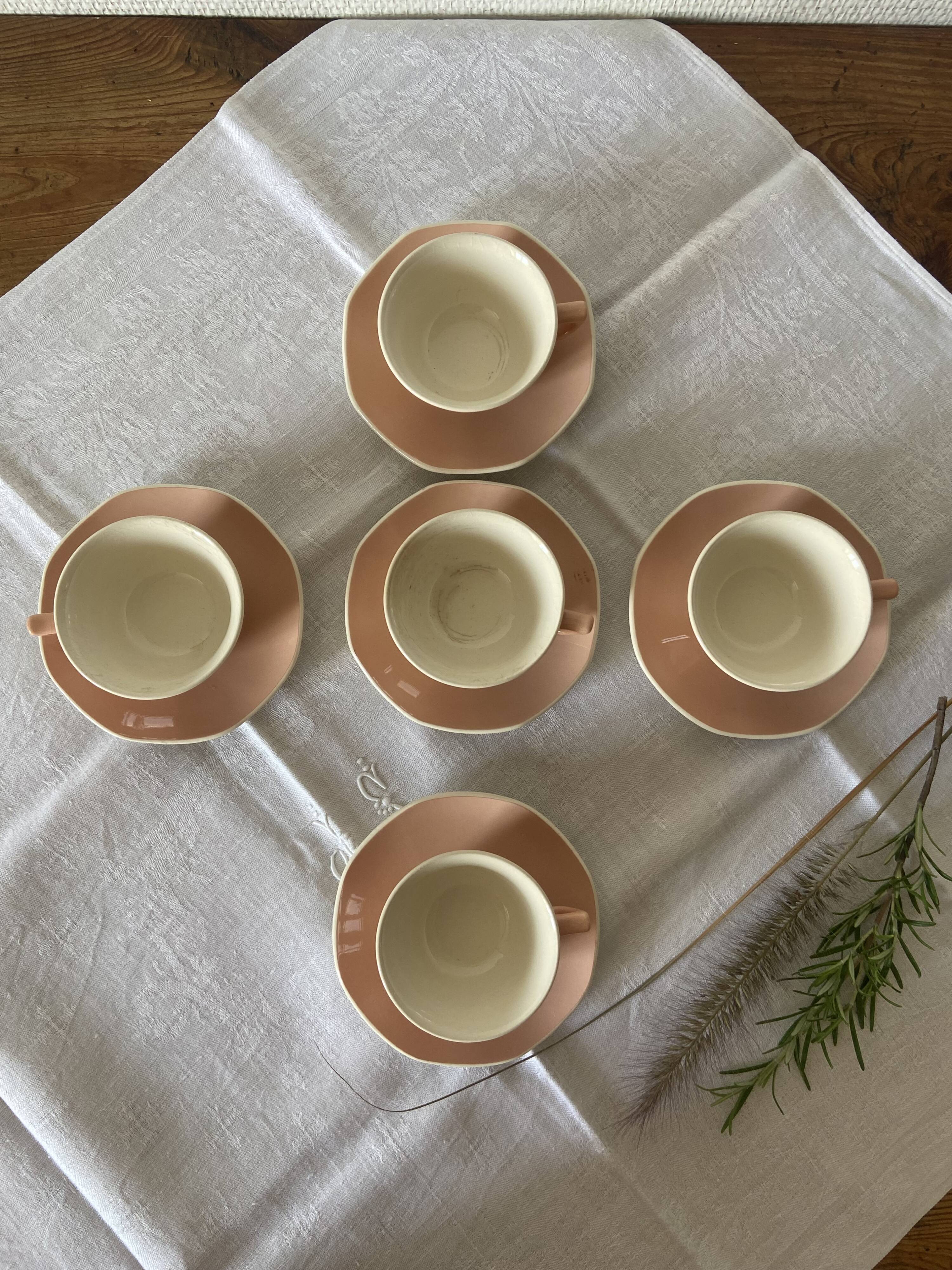 5 tasses à café & soucoupes Villery & Boch roses