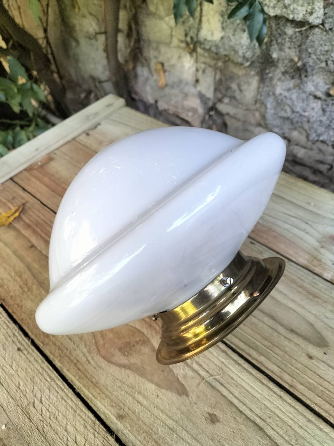 Opaline ceiling light