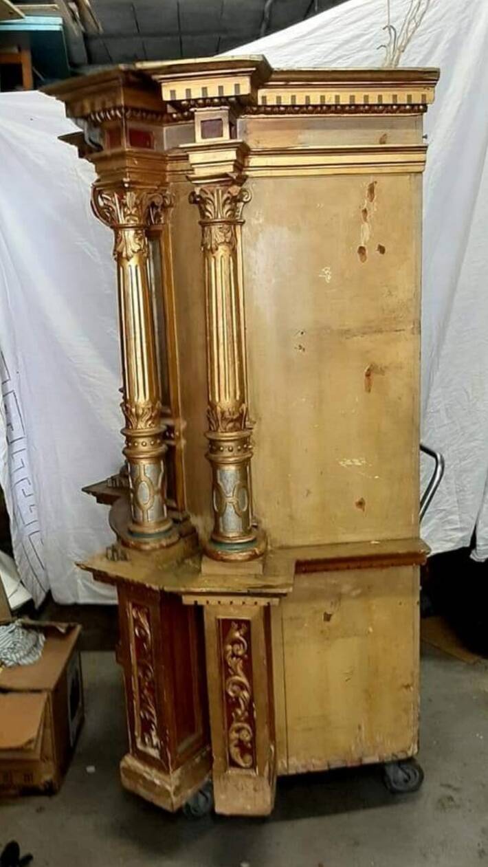 Superb early 19th century church tabernacle in gilded stuccoed wood