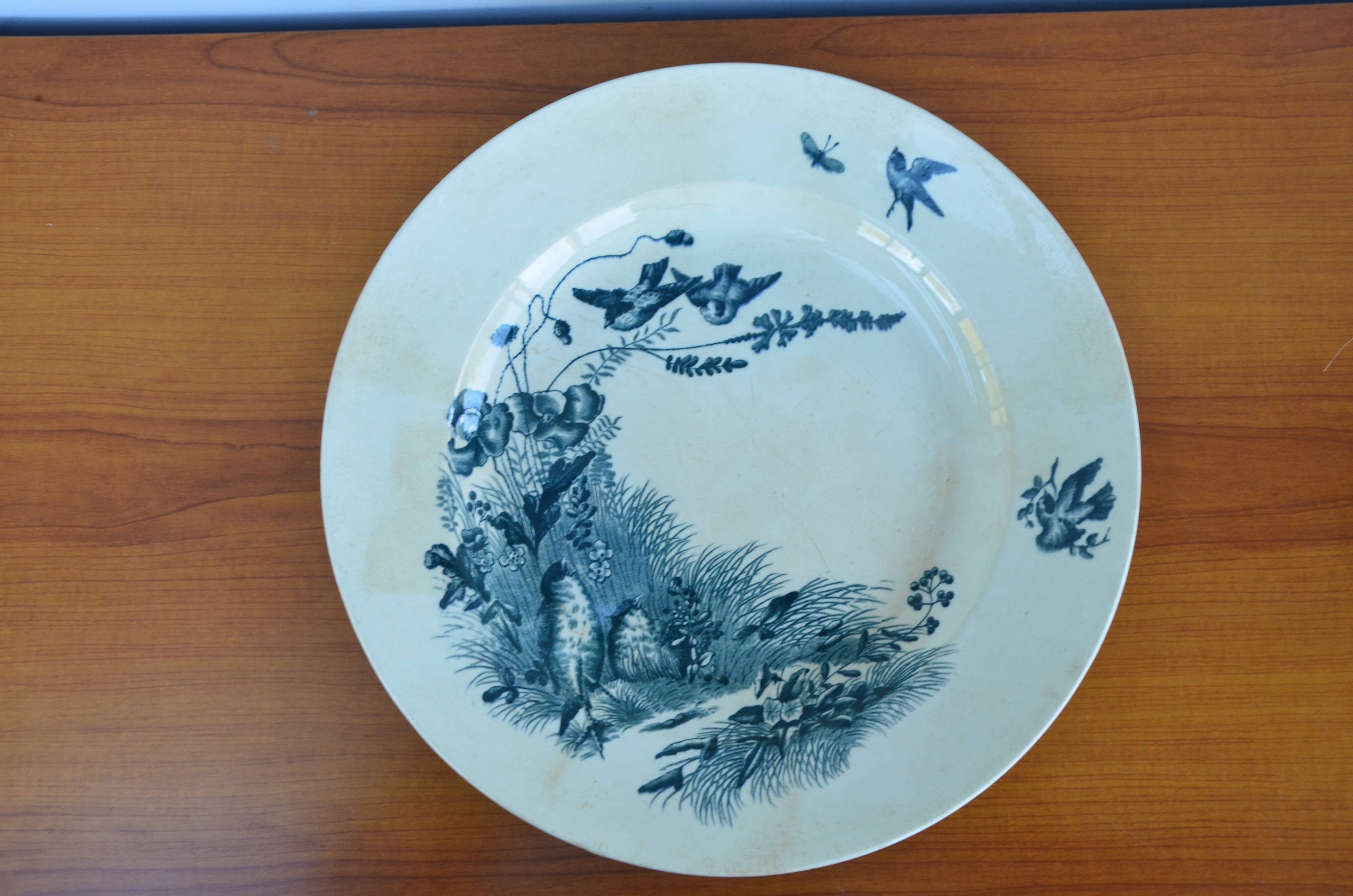 Iron earth serving dish from the Franco-English company