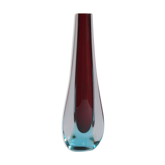 Teardrop vase in ruby red and blue Murano glass by Galliano Ferro, 1960
