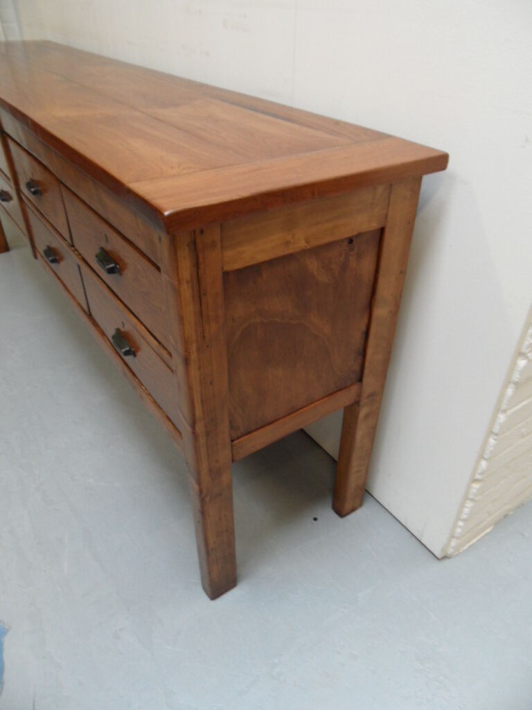 Industrial workshop cabinet