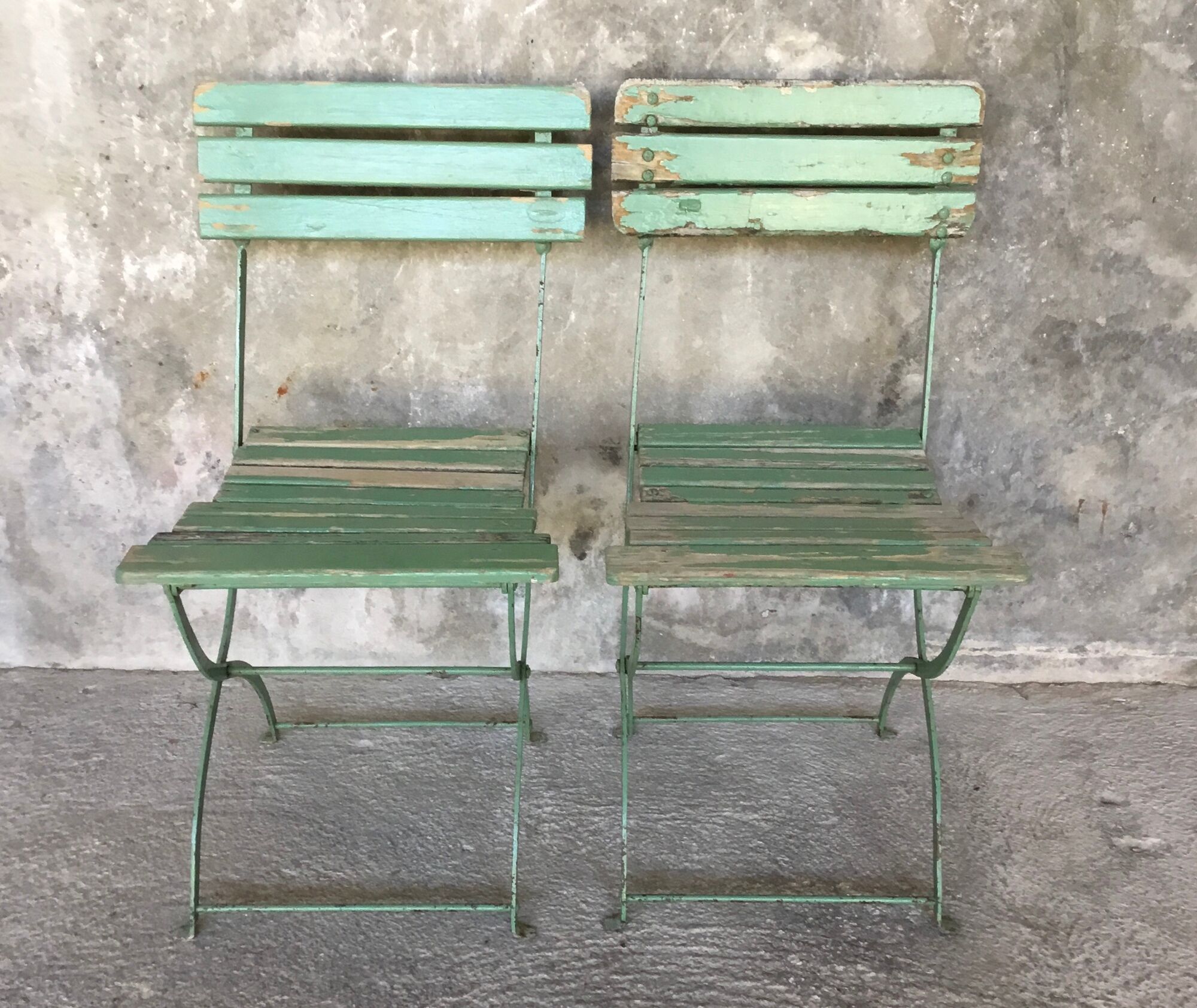 Pair of folding garden chairs with wooden slats - vintage 1950